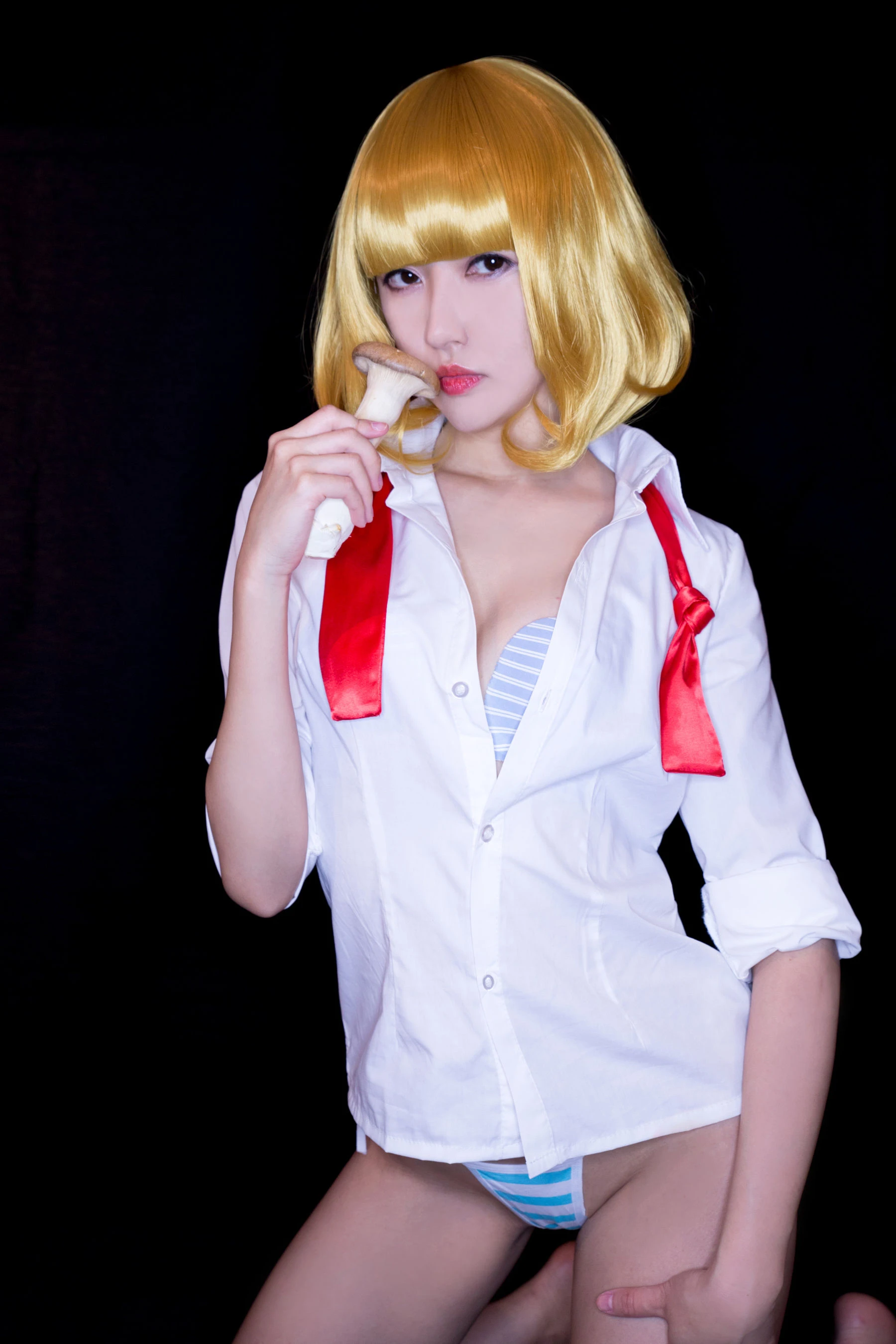 [美女]高雨含攝影棚首發大片珍藏：高雨含清純演繹翹臀完美韻味演繹寫真藝術 - 18