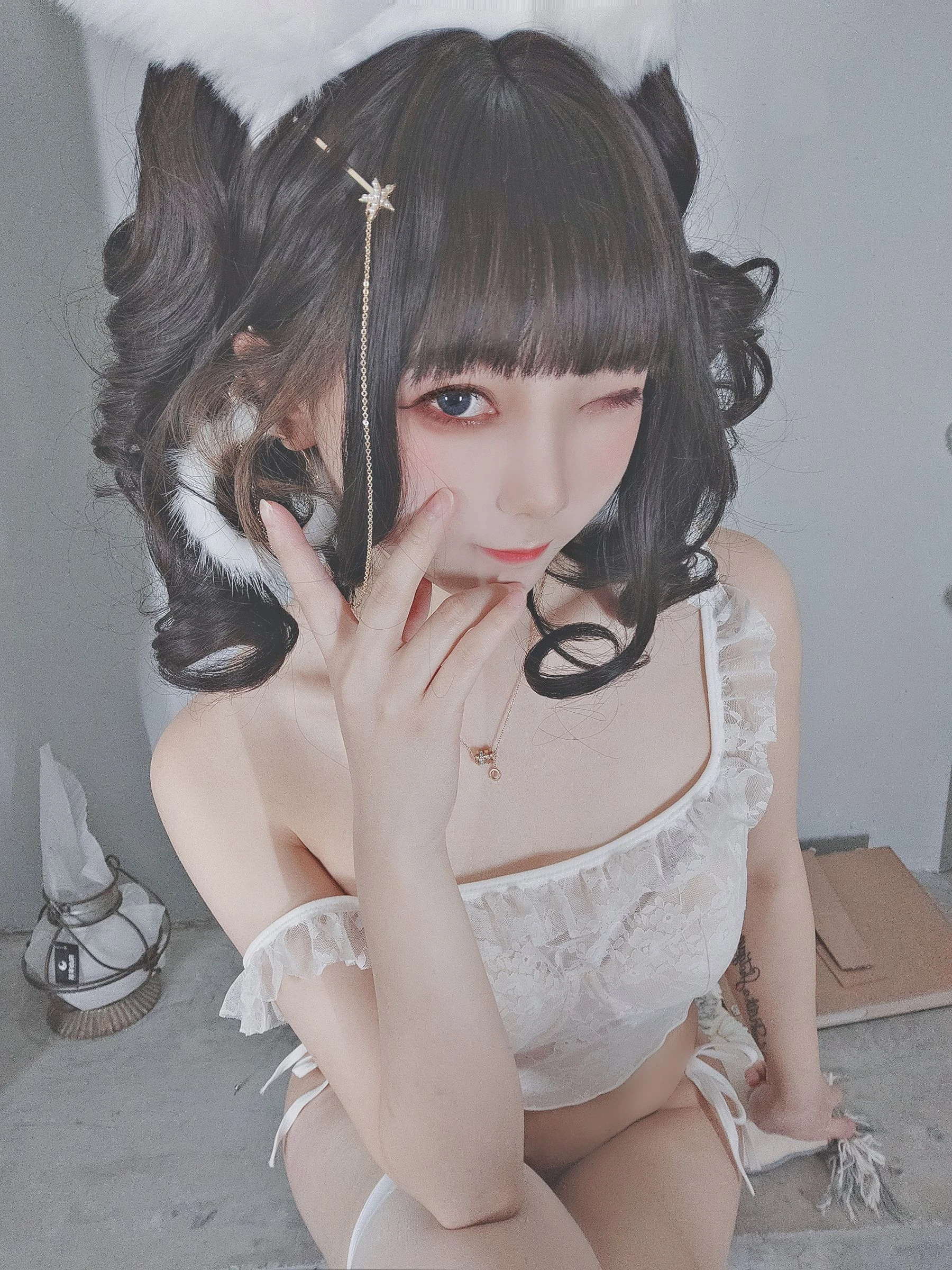 [校花]黃雨彤自然光獨家攝影珍藏：黃雨彤魅惑演繹蜂腰完美神韻彰顯寫真藝術 - 20