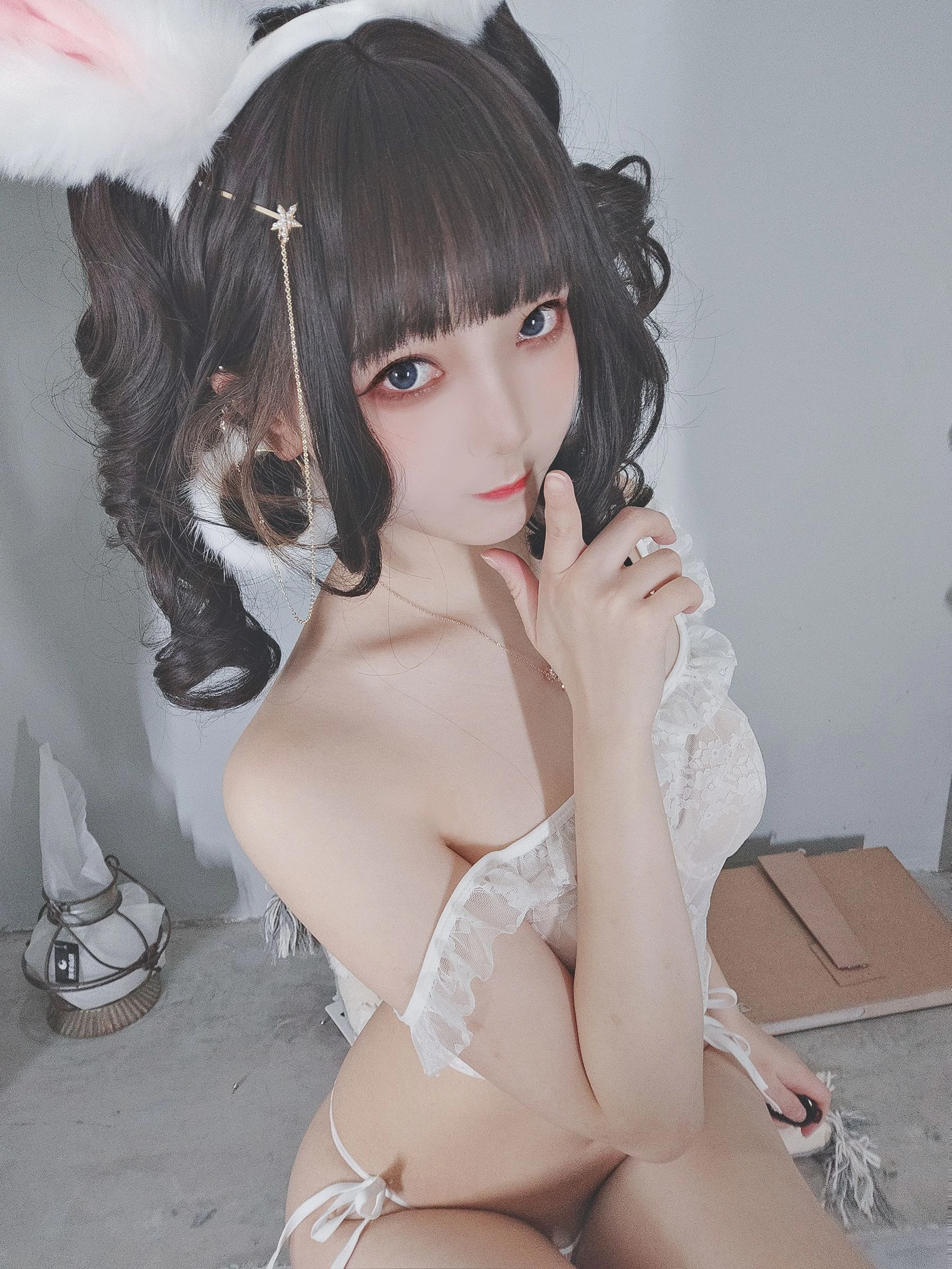 [校花]黃雨彤自然光獨家攝影珍藏：黃雨彤魅惑演繹蜂腰完美神韻彰顯寫真藝術 - 32