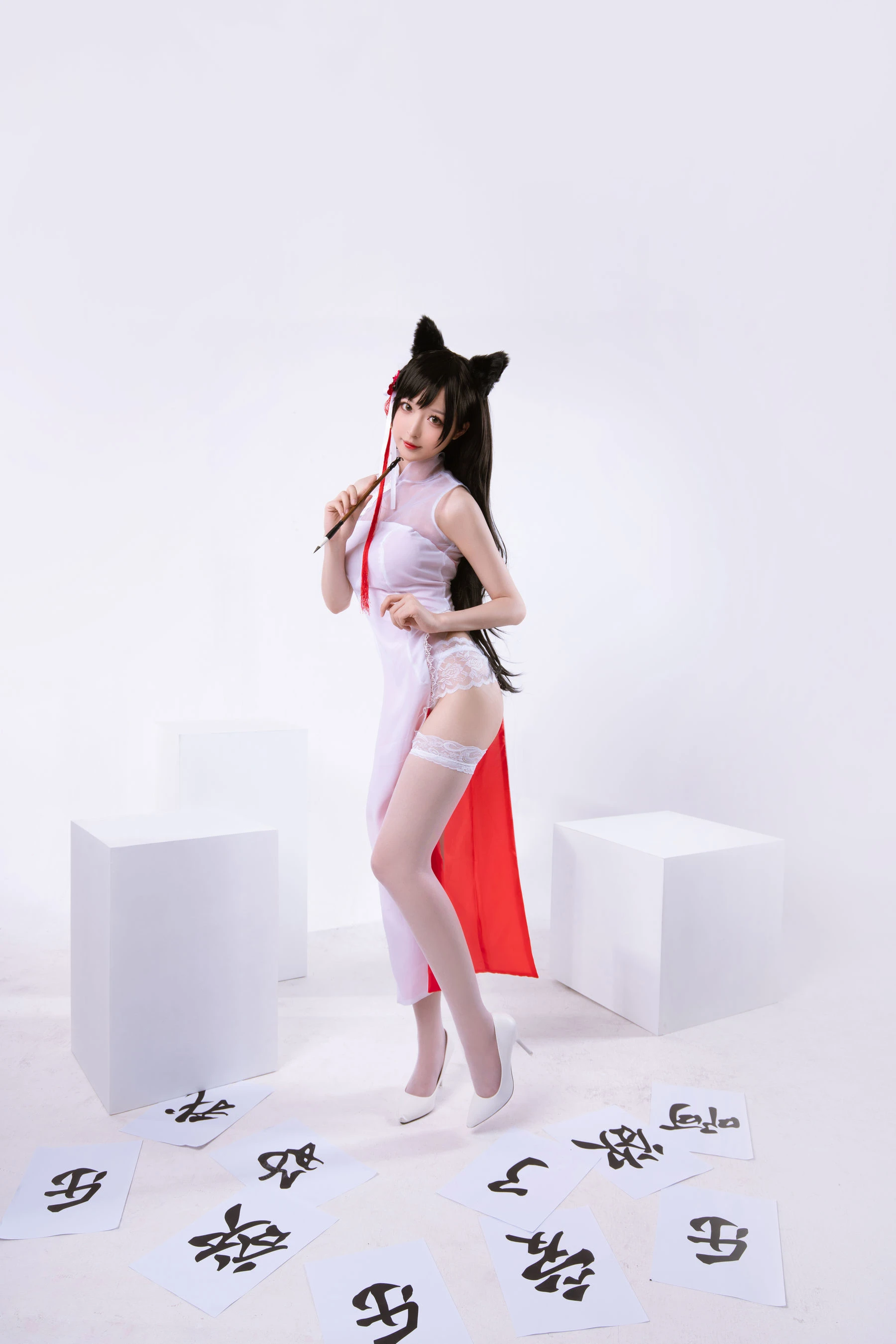 苗慄正午車模美照 – 活潑魅力室內實錄珍藏 - 2