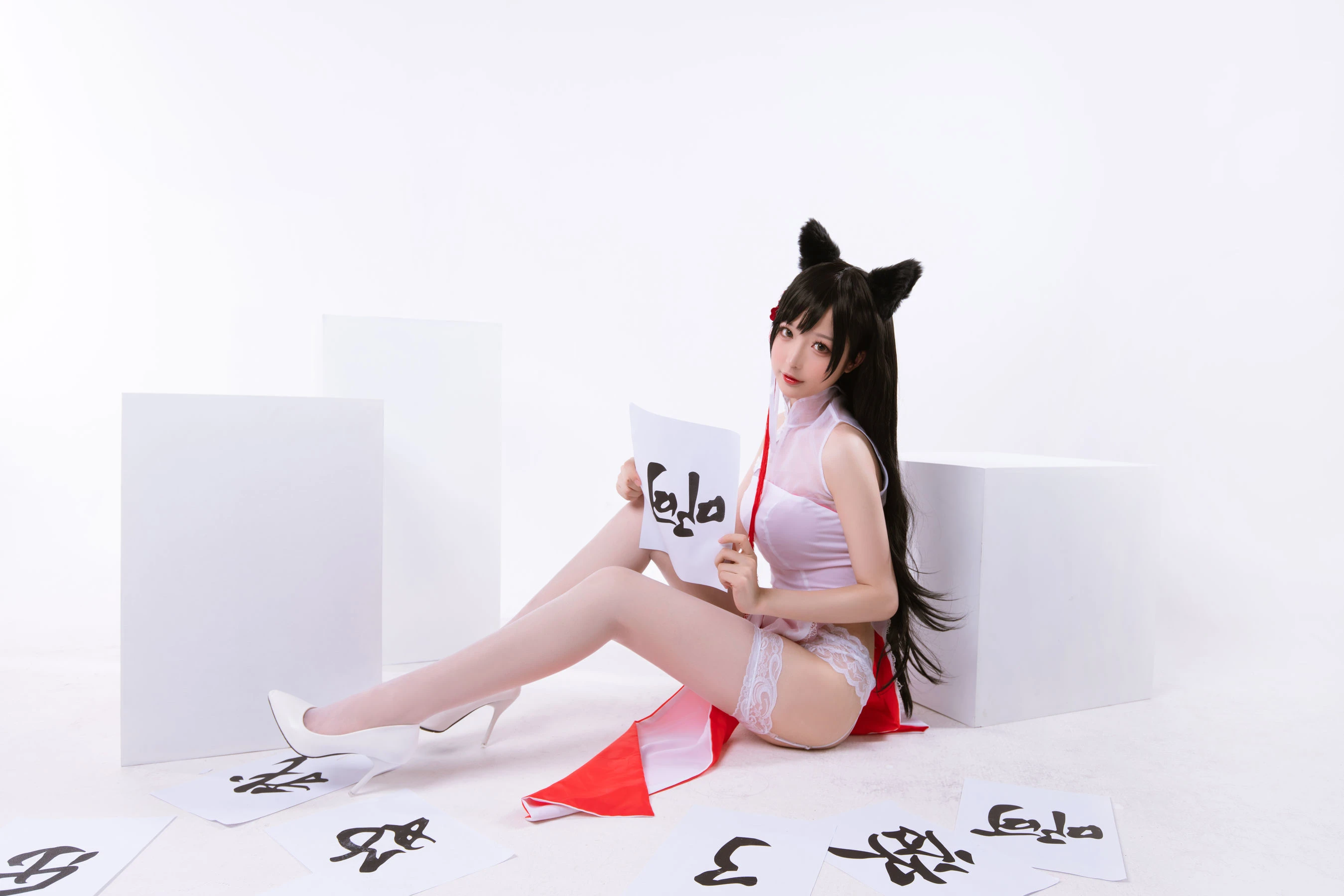 苗慄正午車模美照 – 活潑魅力室內實錄珍藏 - 9