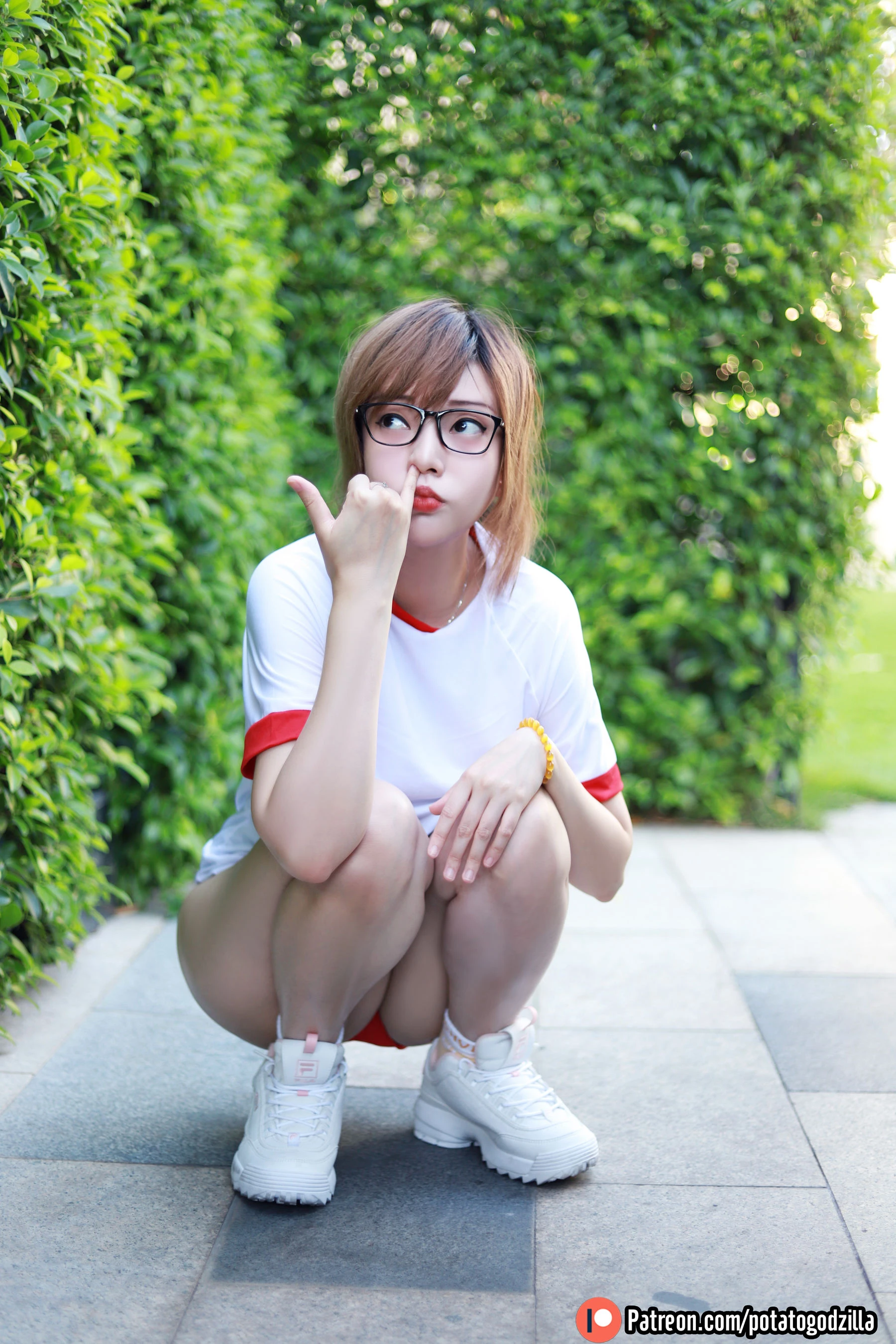 [少婦]劉雨靜劉雨靜室內大圖作品：性感韻味釋放身材誘惑凸顯寫真大片 - 21