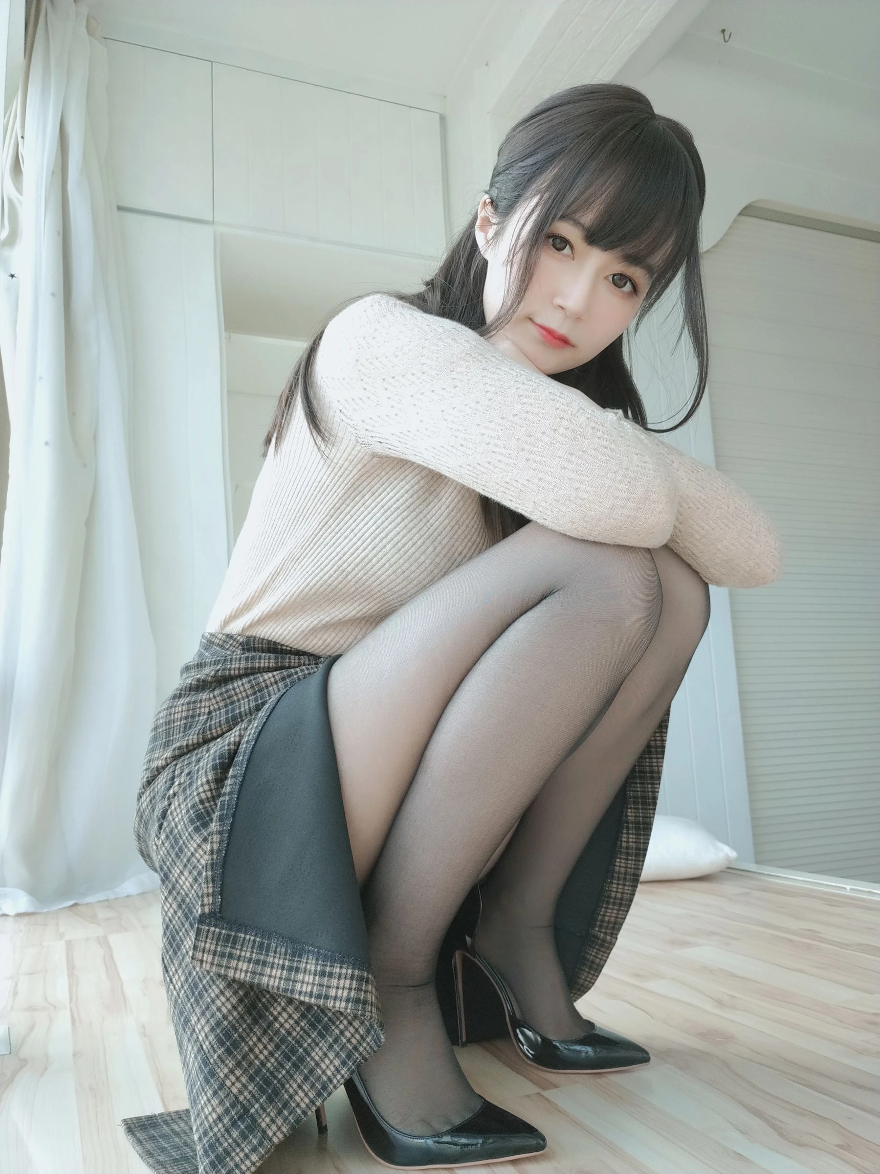 [女神]鄧莉琪鄧莉琪自然光珍藏攝影：火辣格調釋放長腿誘惑詮釋寫真大片 - 34