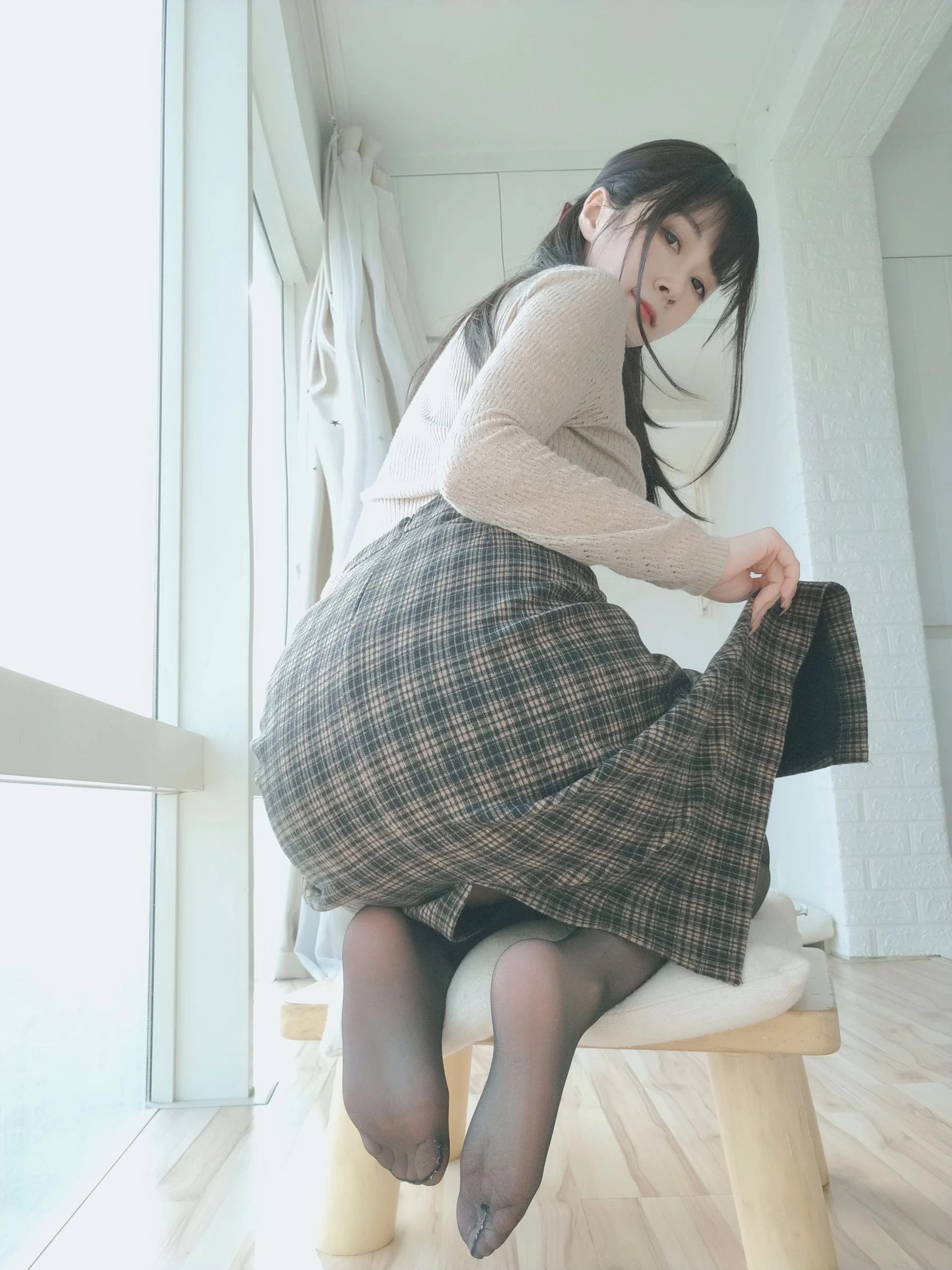 [女神]鄧莉琪鄧莉琪自然光珍藏攝影：火辣格調釋放長腿誘惑詮釋寫真大片 - 83