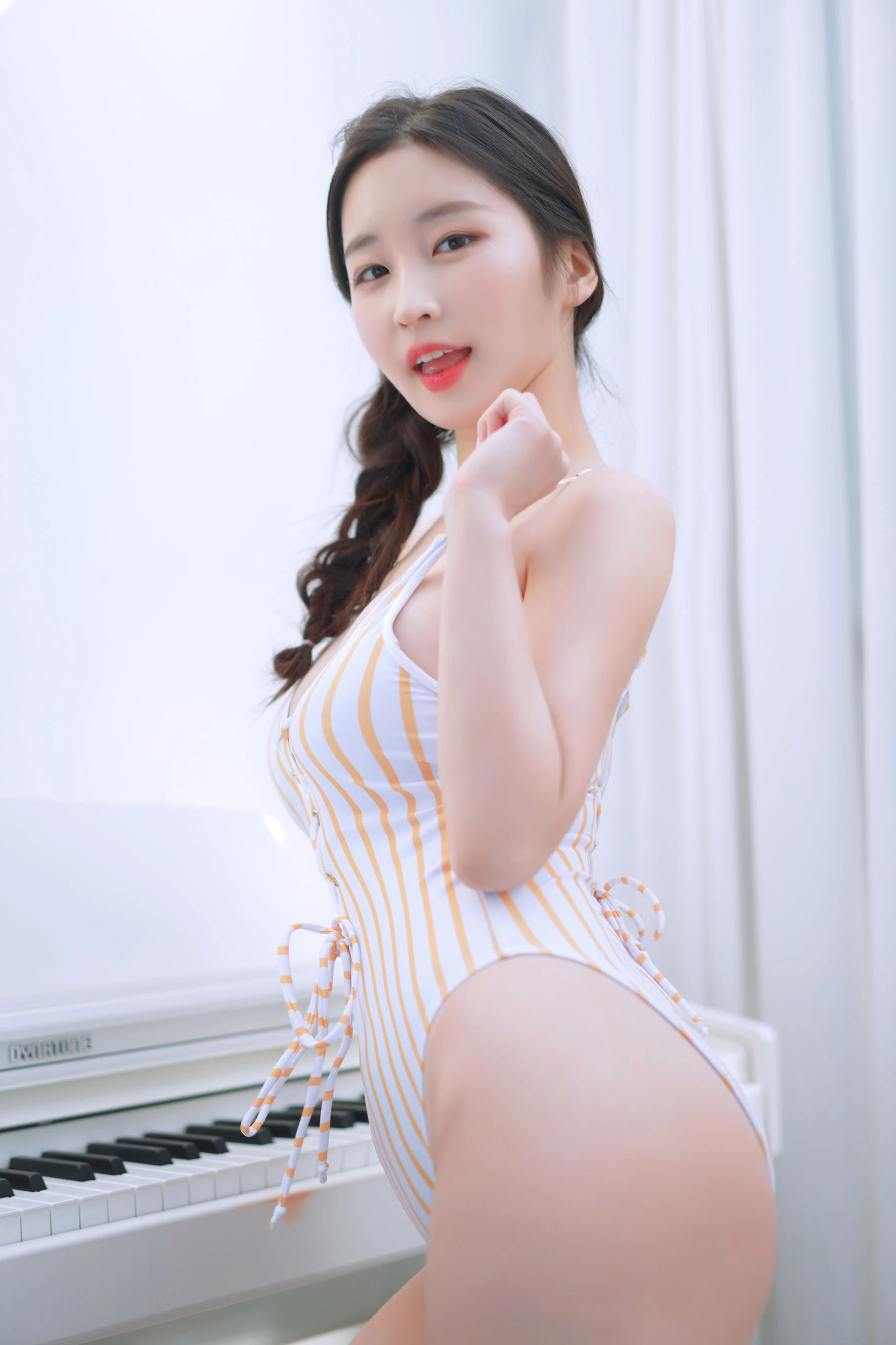 [模特]李子萱圖集攝影大師作：李子萱性感於戶外凸顯身材風採超清演繹 - 56
