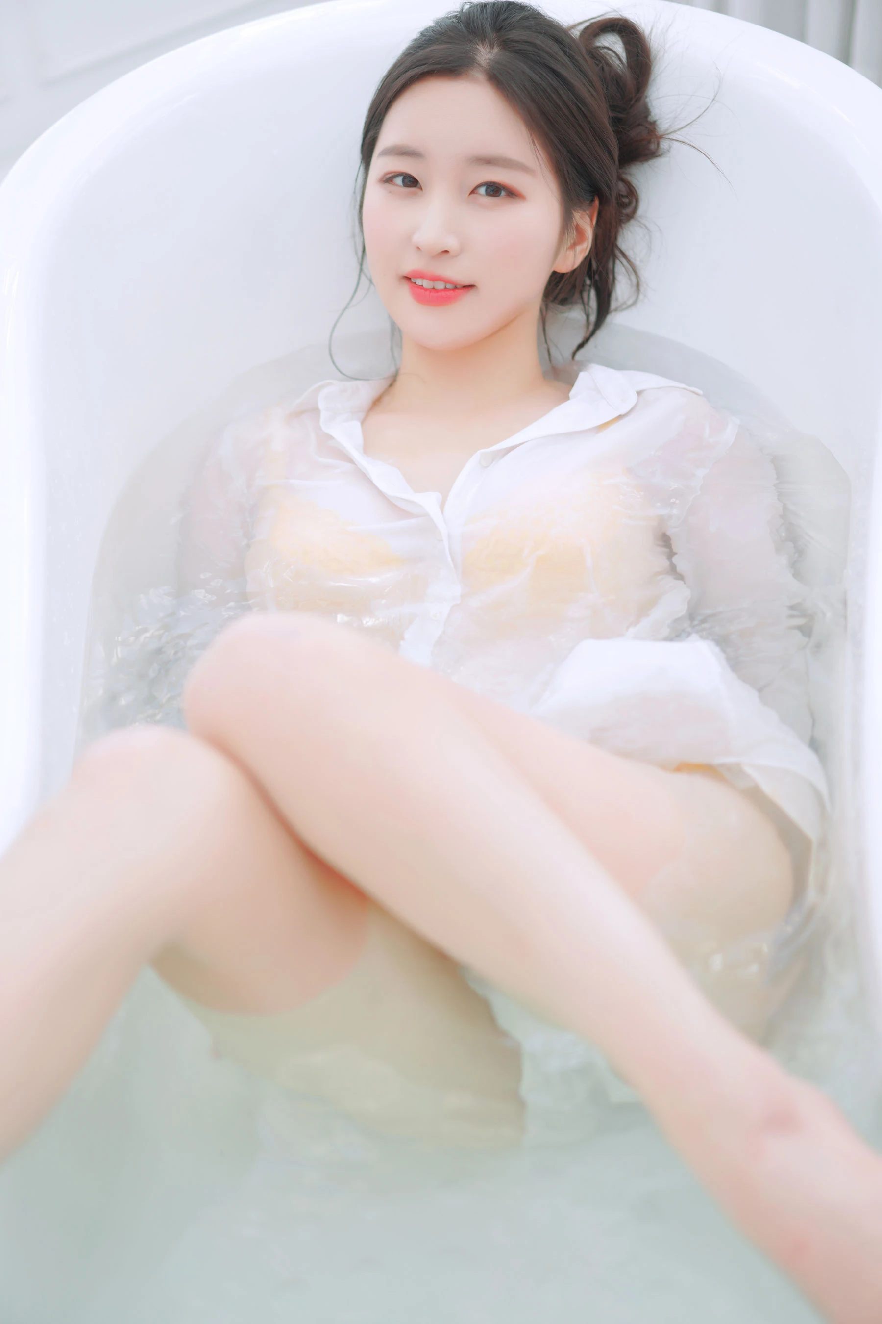 [模特]李子萱圖集攝影大師作：李子萱性感於戶外凸顯身材風採超清演繹 - 71