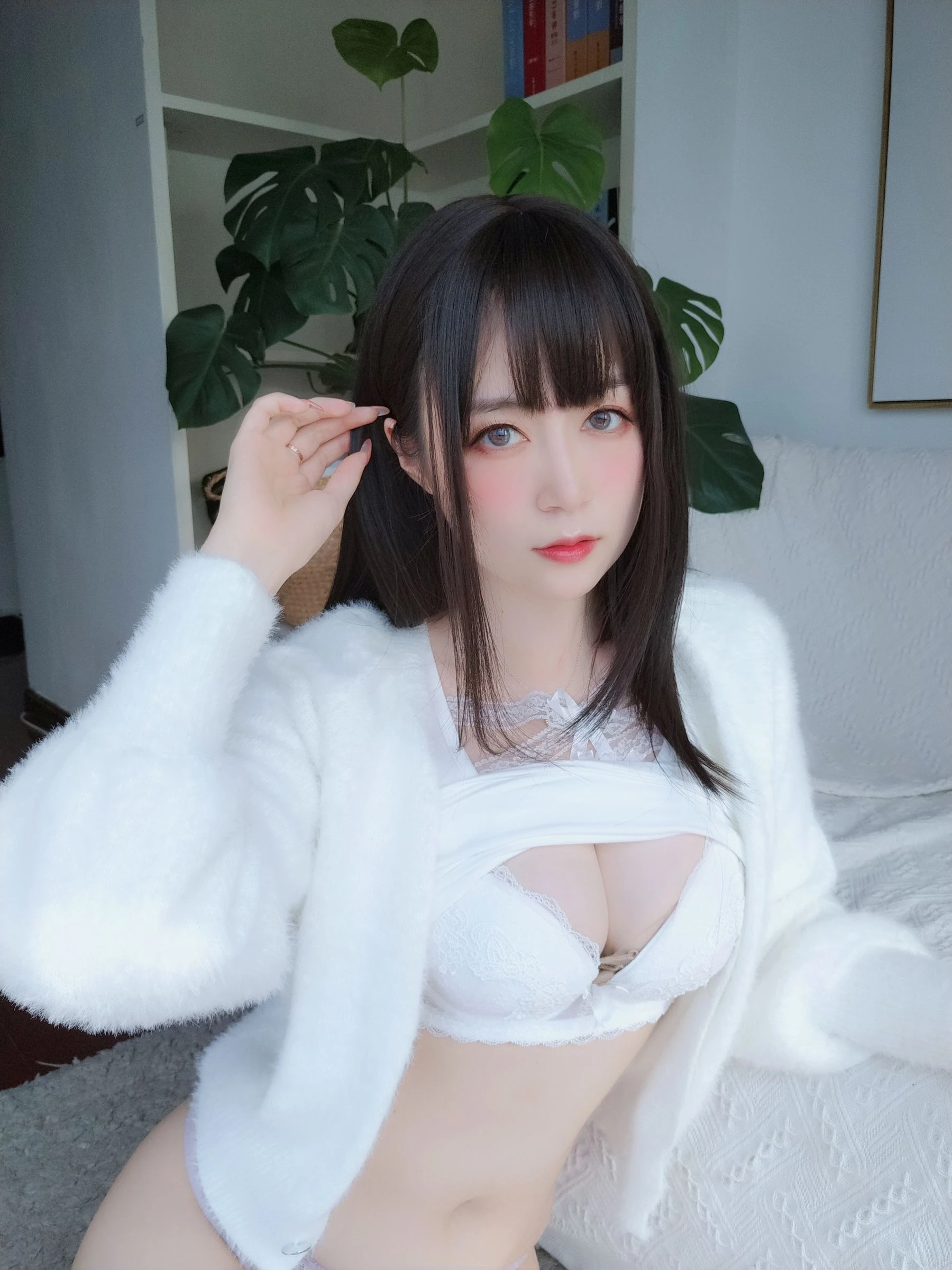 [正妹]周詩琪寫真館首發作品珍藏：周詩琪性感演繹曲線完美風採釋放寫真藝術 - 16
