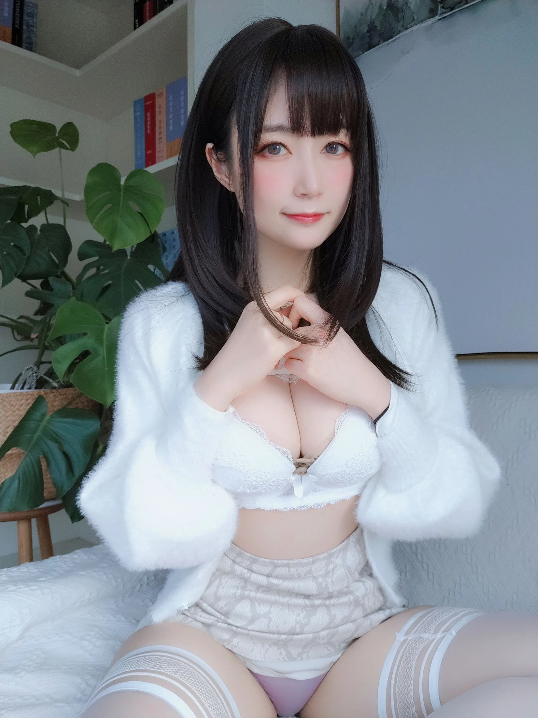 [正妹]周詩琪寫真館首發作品珍藏：周詩琪性感演繹曲線完美風採釋放寫真藝術 - 30