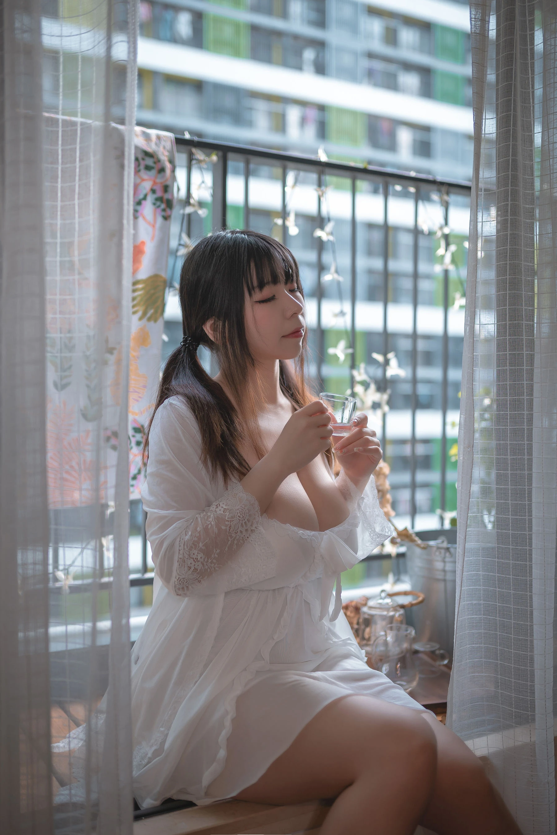 模特性感山景寫真 – 夏日神秘風格展現精選 - 2