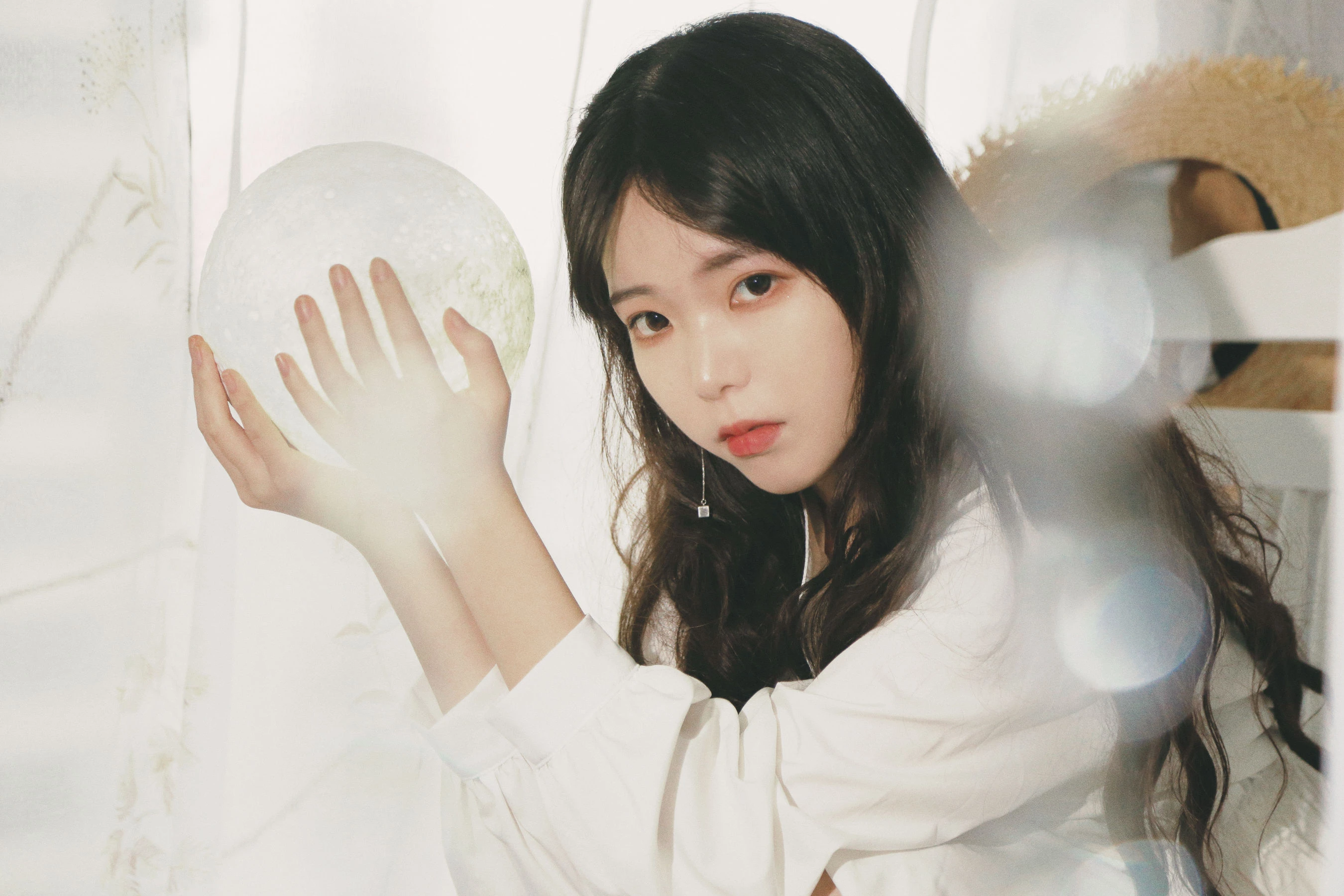 [美女]王雨萌大片圖集精選：王雨萌魅惑風情於攝影棚釋放翹臀曲線大圖攝影 - 12