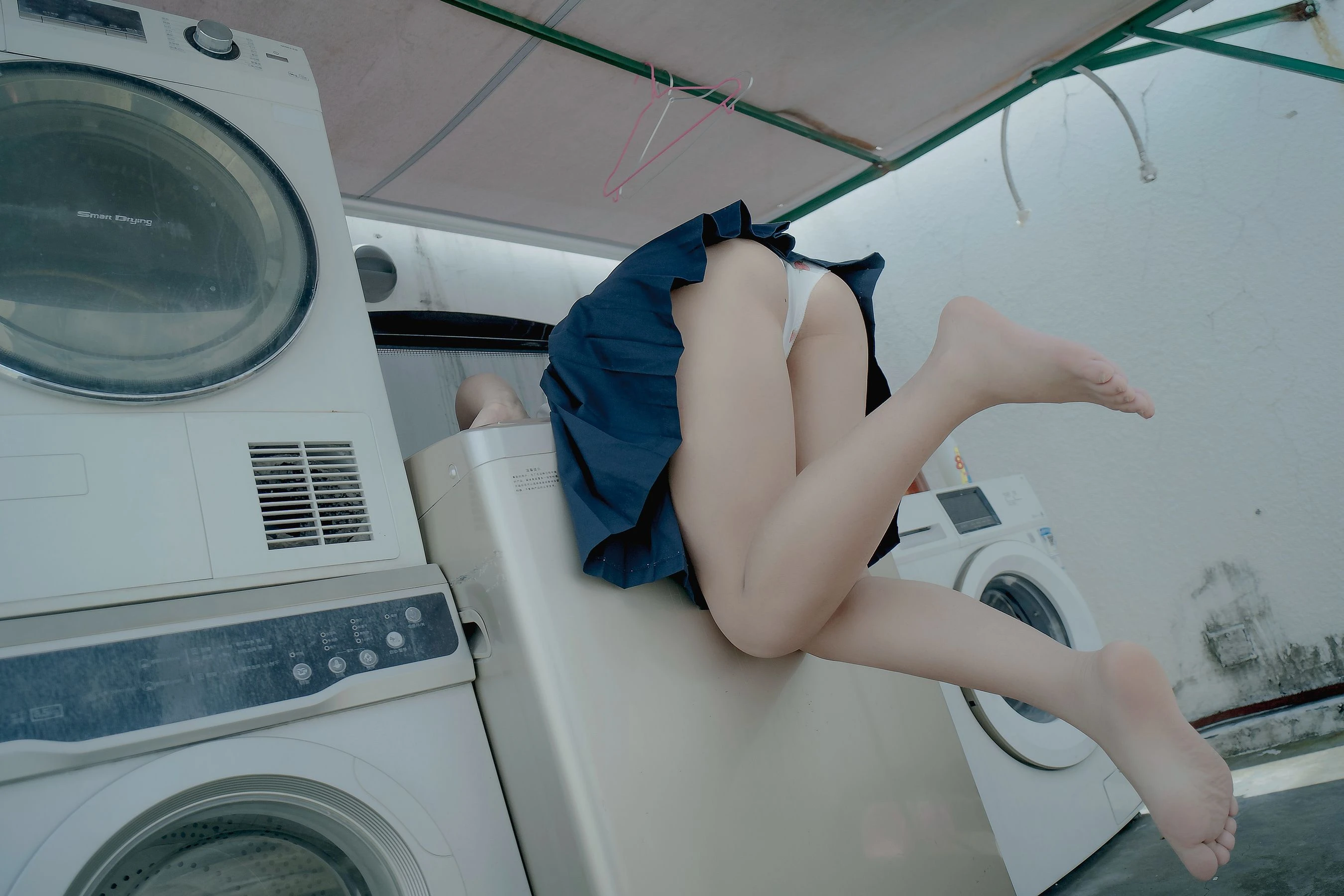 深夜苗慄主播寫真精選 – 高貴街拍靜謐完美融合獨家 - 36