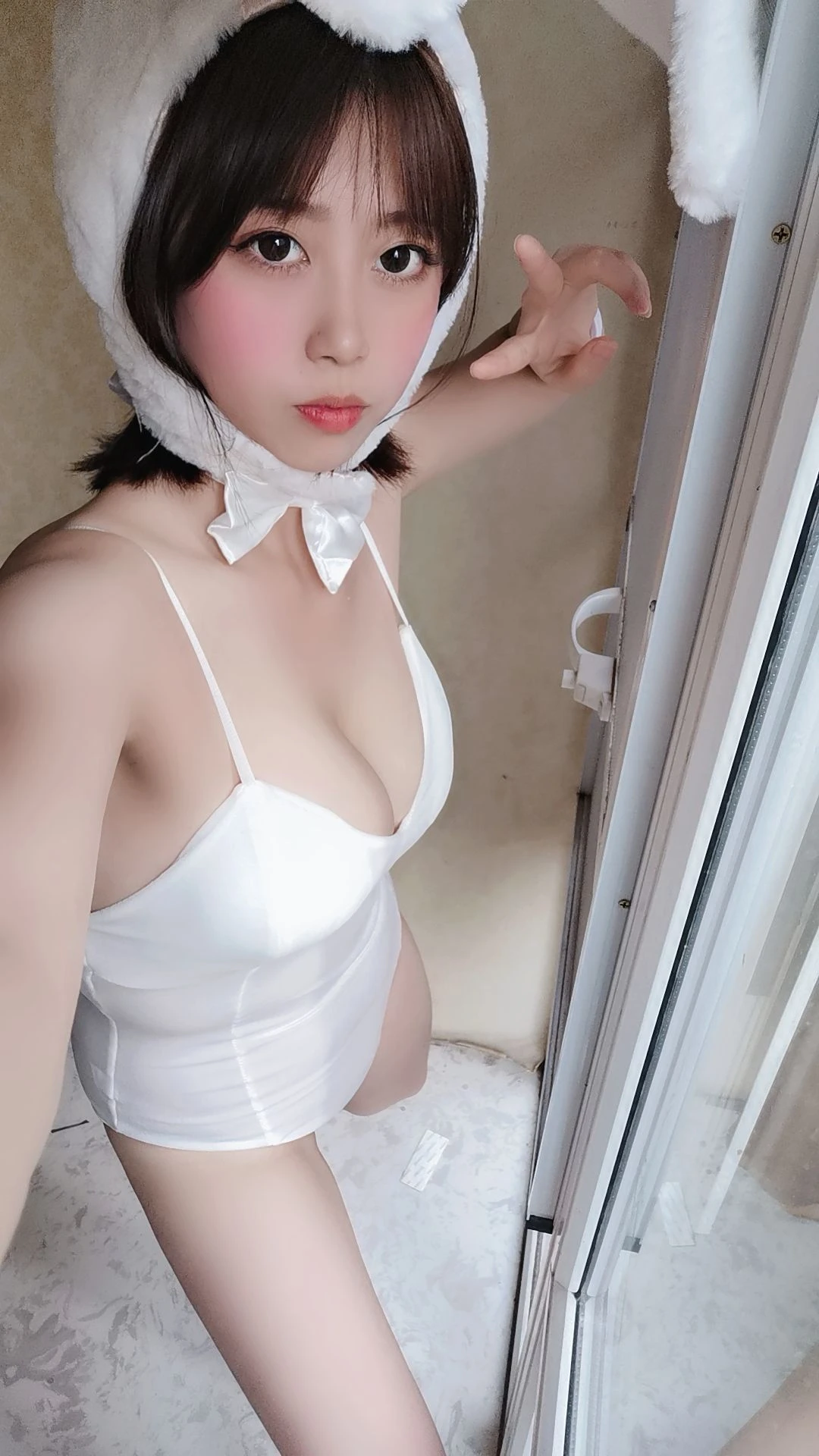 苗慄正午主播美照 – 火辣魅力攝影棚實錄精選 - 20