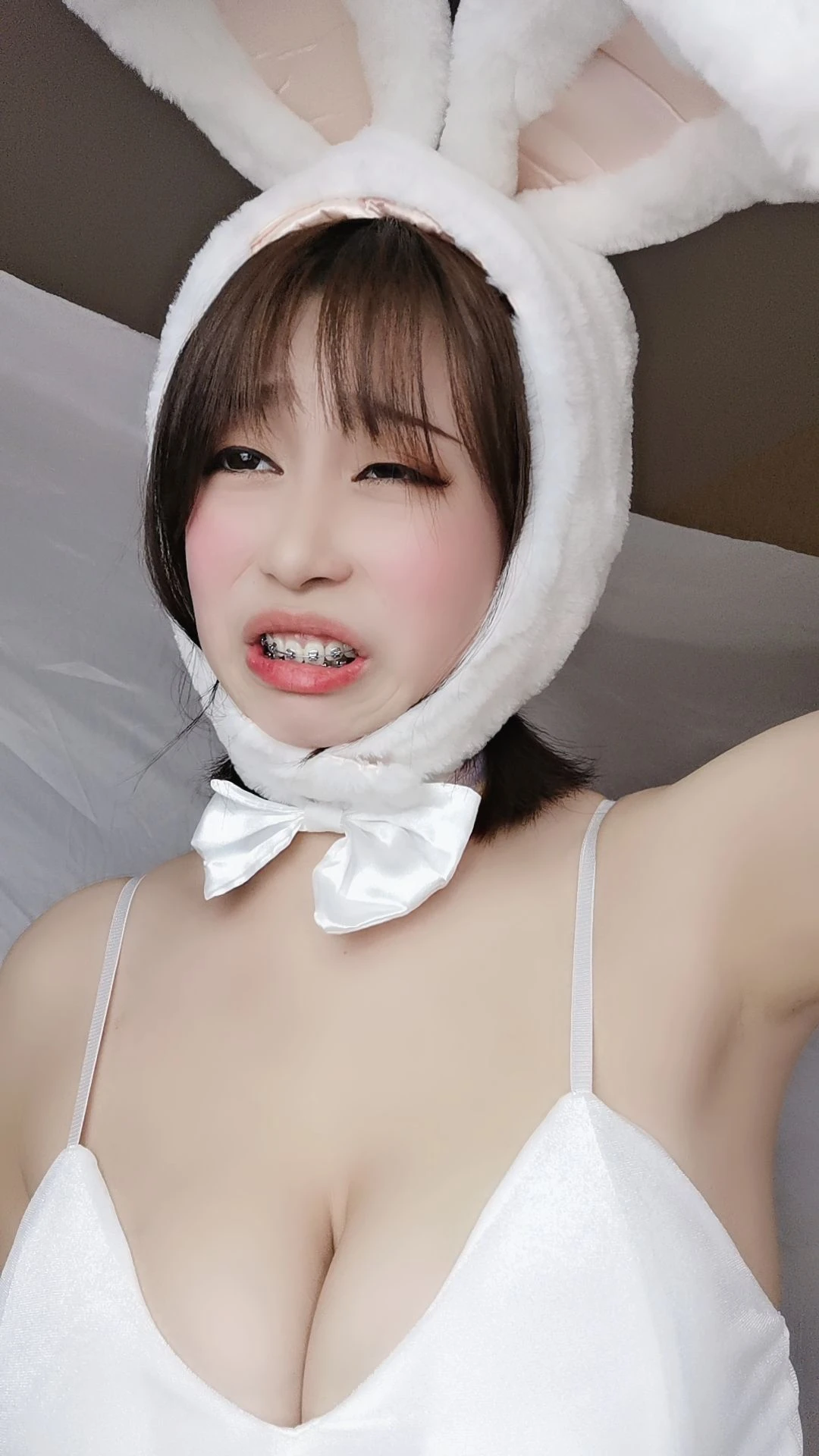 苗慄正午主播美照 – 火辣魅力攝影棚實錄精選 - 25