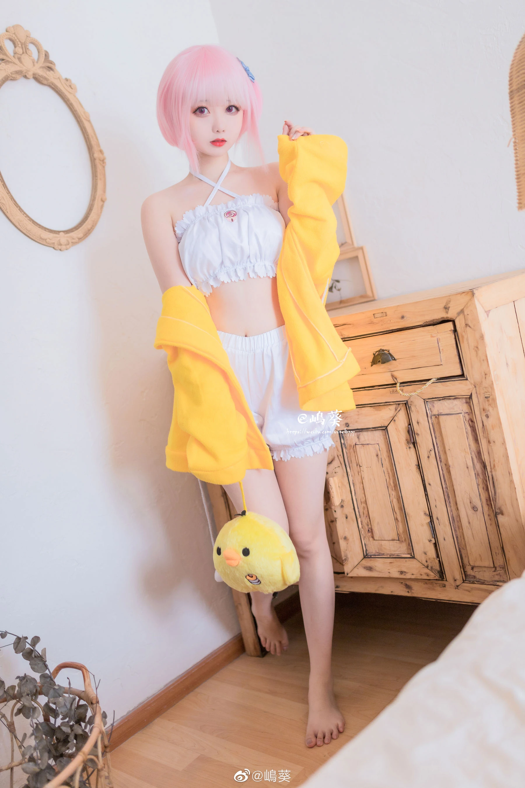 新竹黃昏護士美照 – 性感魅力私房實錄珍藏 - 2