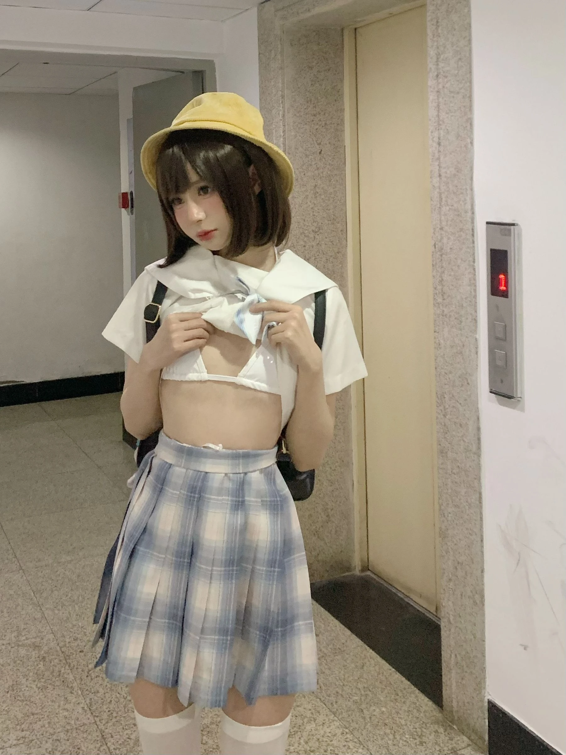 正午雲林校花寫真精選 – 高貴室內靜謐完美融合獨家 - 4