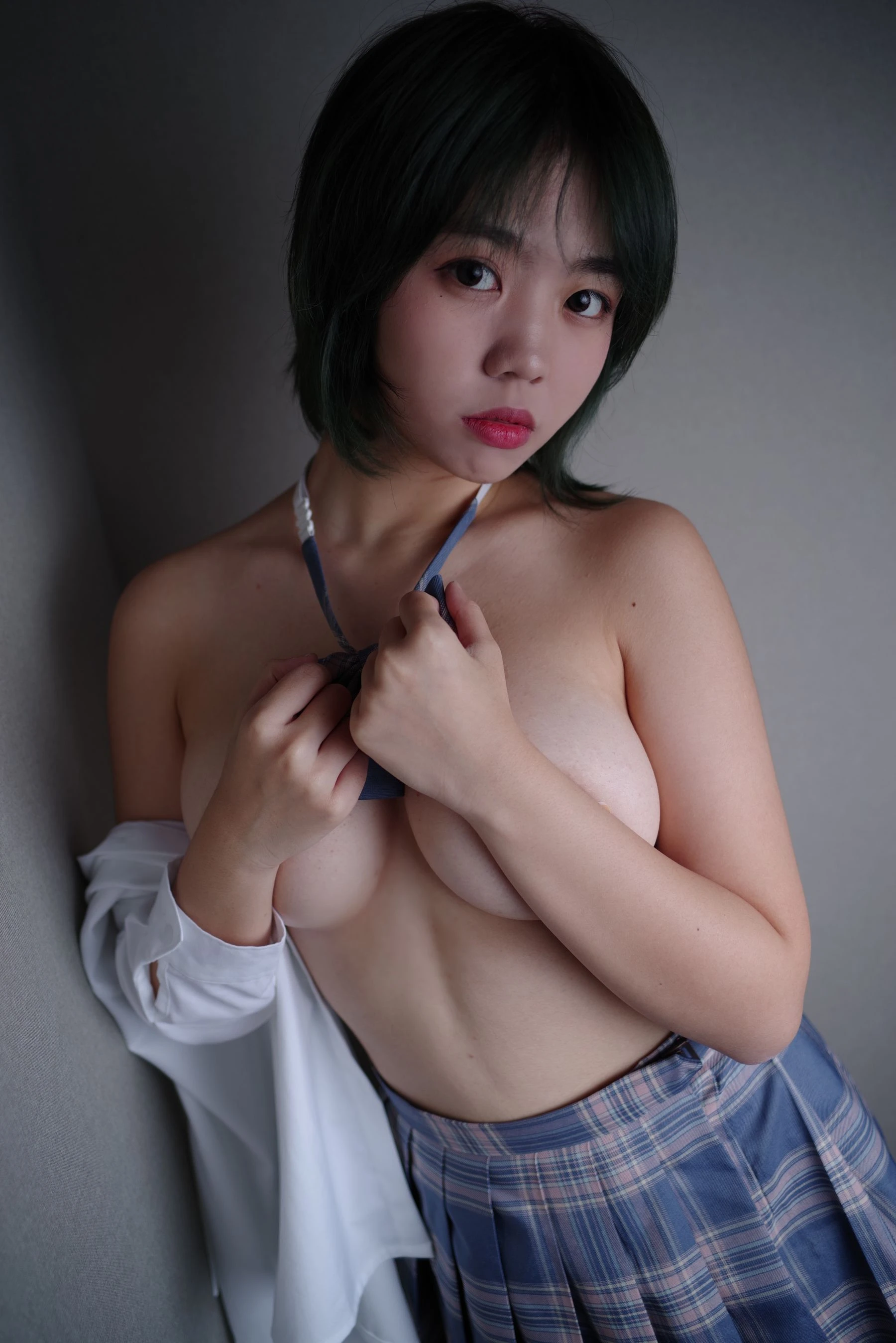 高雄凌晨車模美照 – 清純魅力海邊實錄限量 - 17