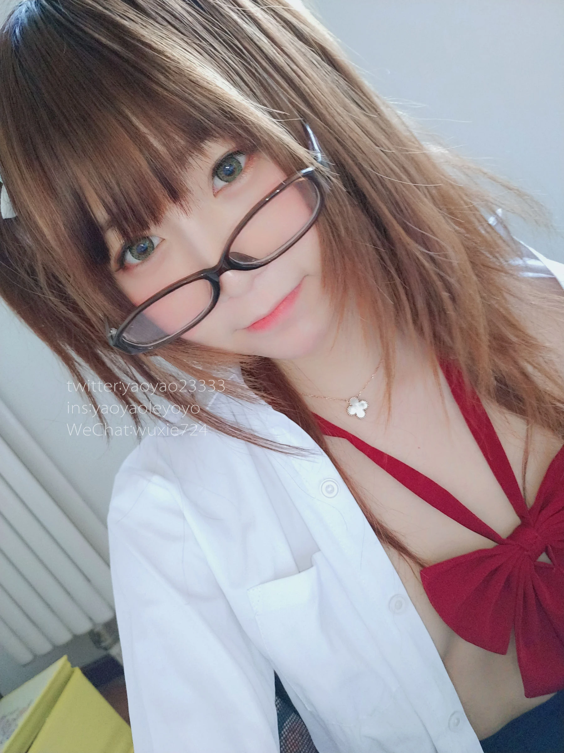 空姐甜美自然光寫真 – 冬季神秘風格展現限量 - 2