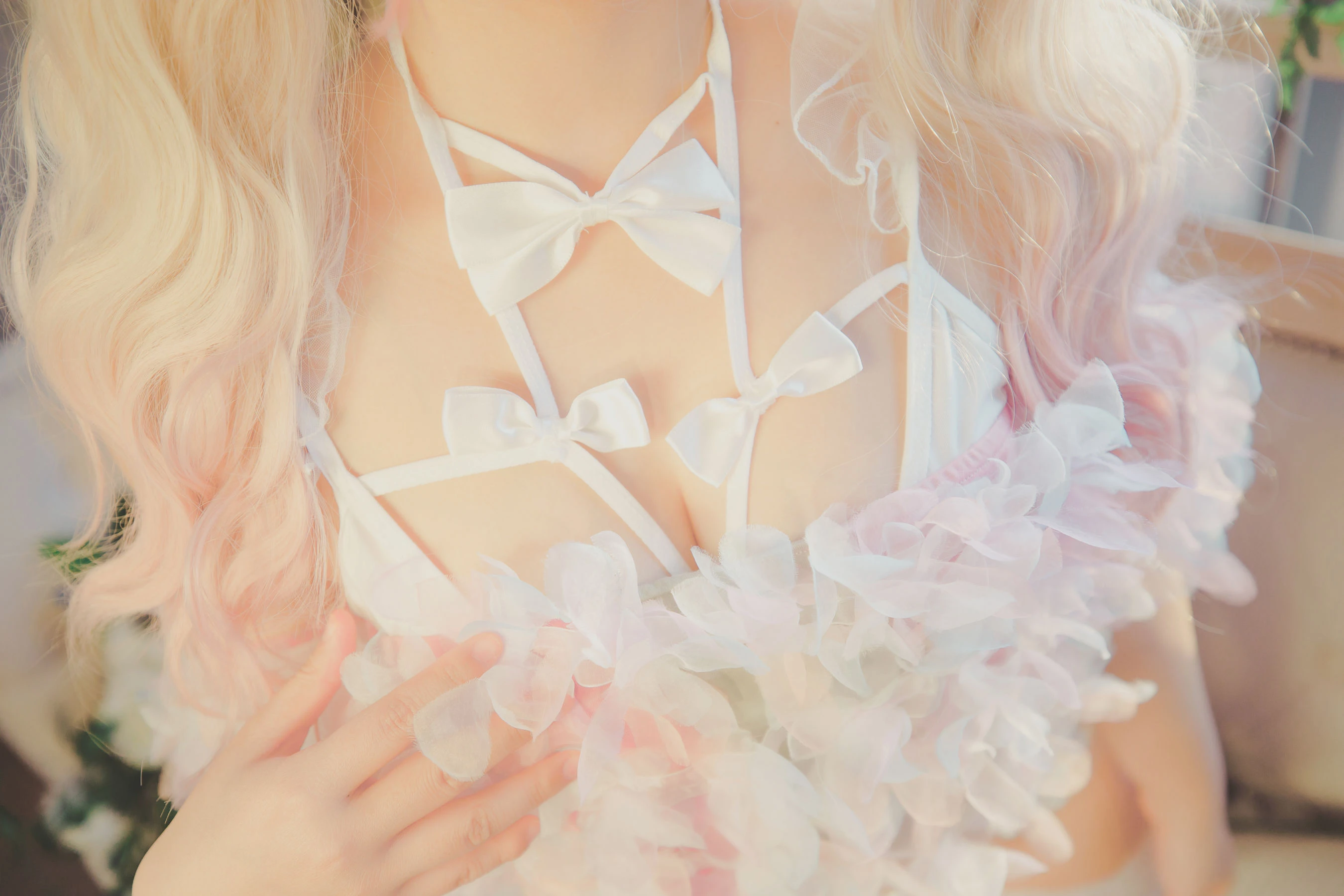 晴日限定護士知性寫真集 – 戶外靜謐瞬間捕捉限量 - 142