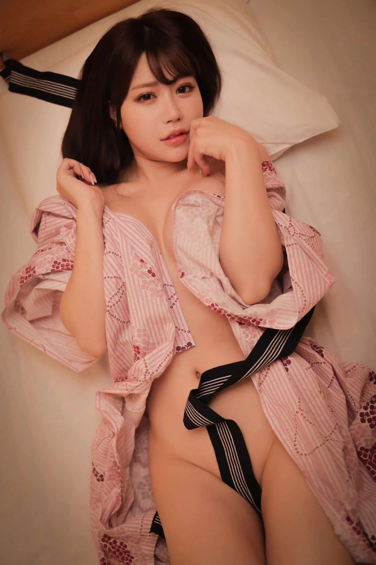 網紅魅惑攝影棚寫真 – 春季激情風格展現精選 - 128