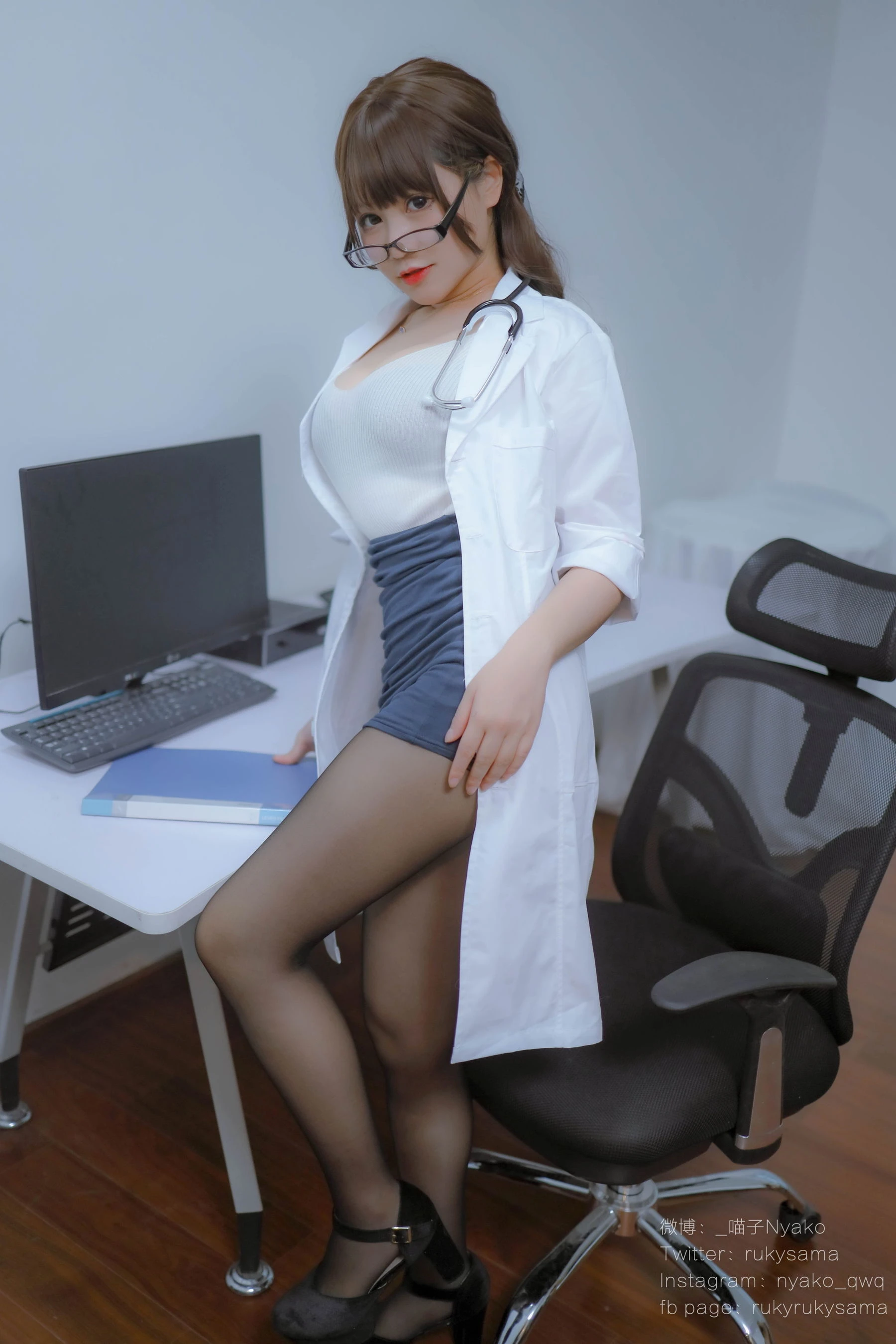 台中全日護士美照 – 甜美魅力寫真館實錄典藏 - 13