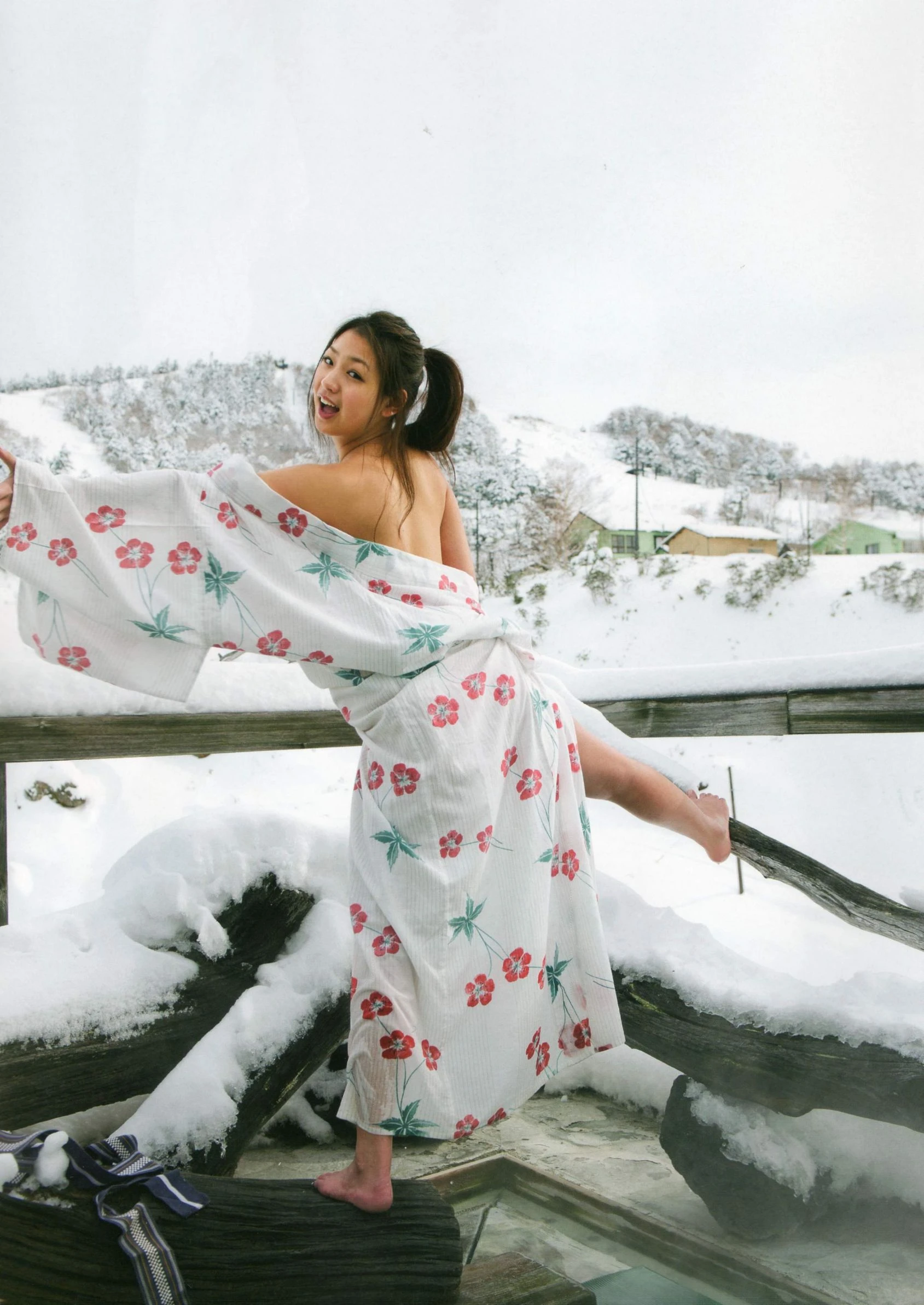 空姐甜美攝影棚寫真 – 雪景浪漫風格展現珍藏 - 60