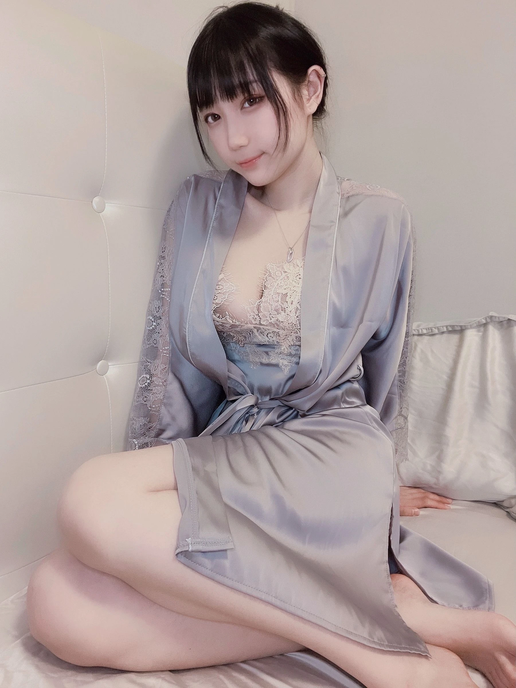 舞者優雅海邊寫真 – 雨季奔放風格展現珍藏 - 2