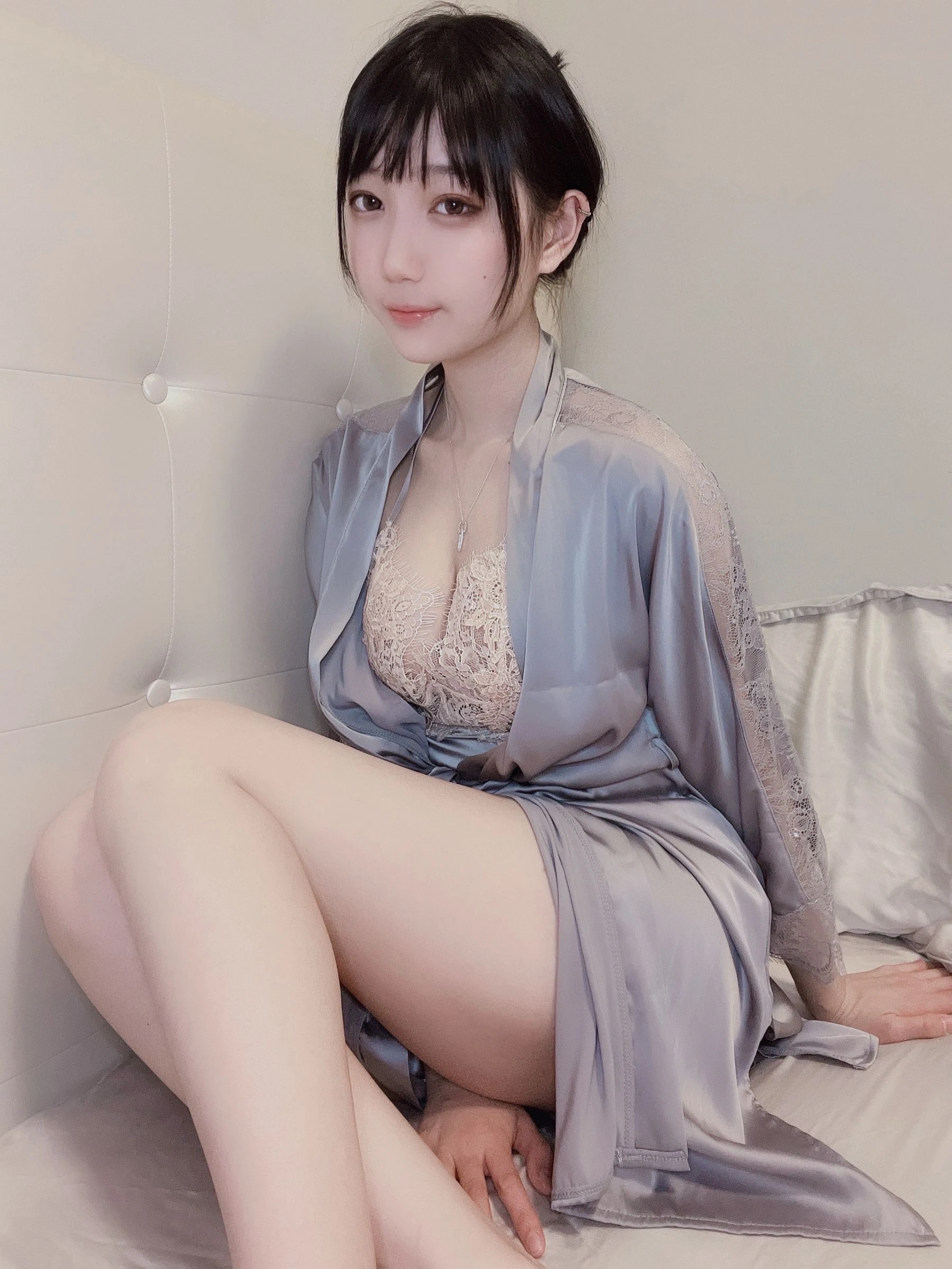 舞者優雅海邊寫真 – 雨季奔放風格展現珍藏 - 3