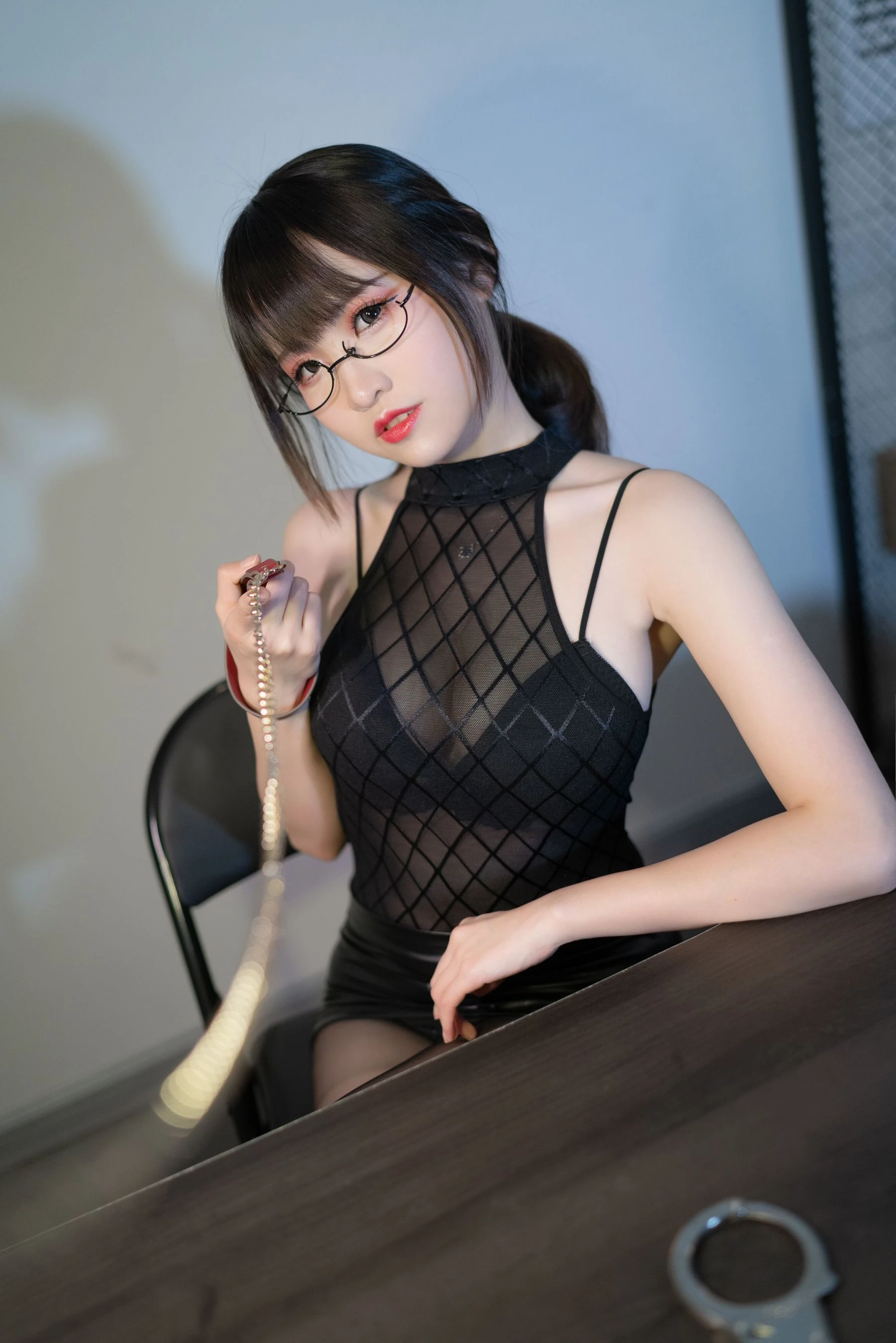 空姐活潑街拍寫真 – 夏日靜謐風格展現珍藏 - 12