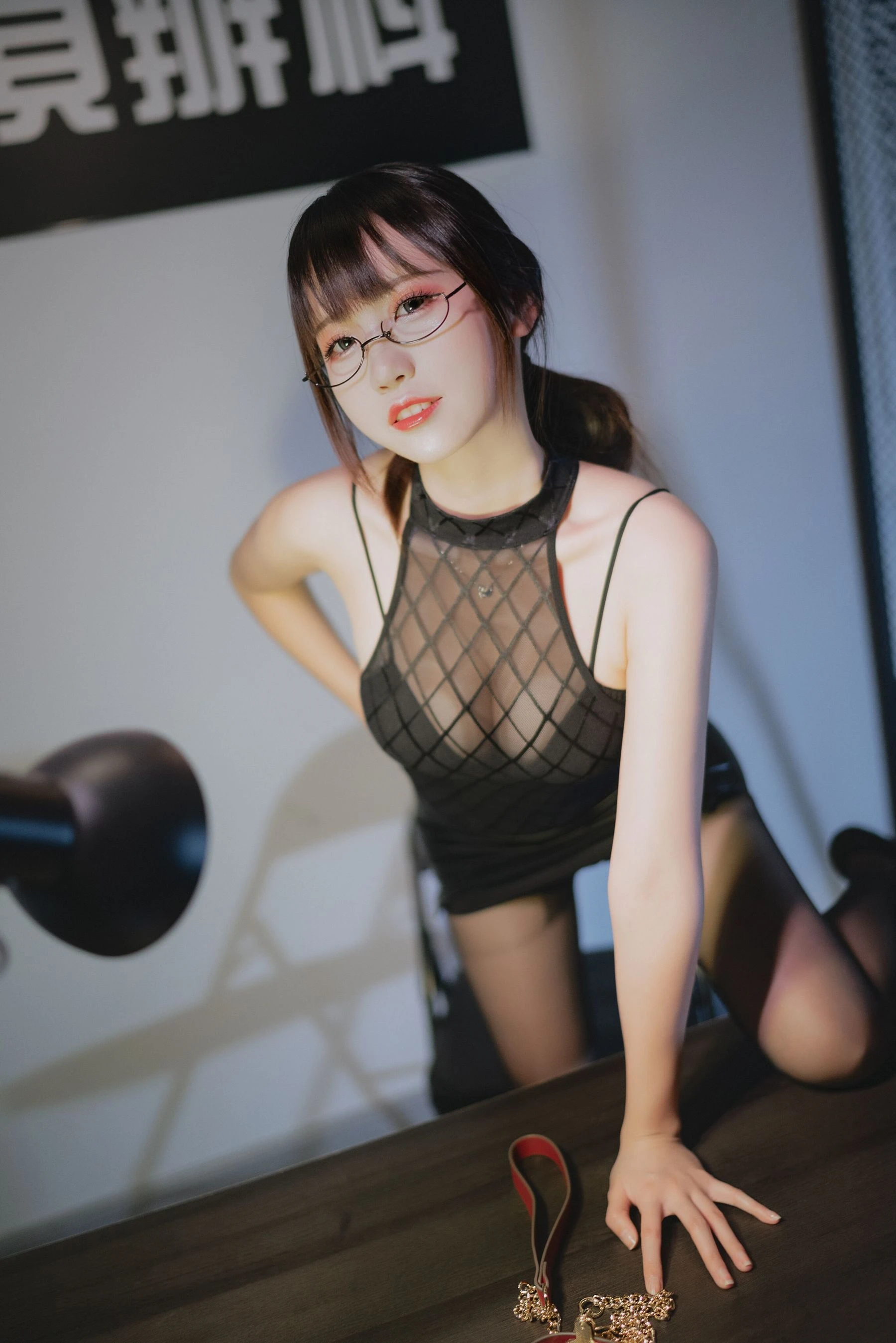 空姐活潑街拍寫真 – 夏日靜謐風格展現珍藏 - 4