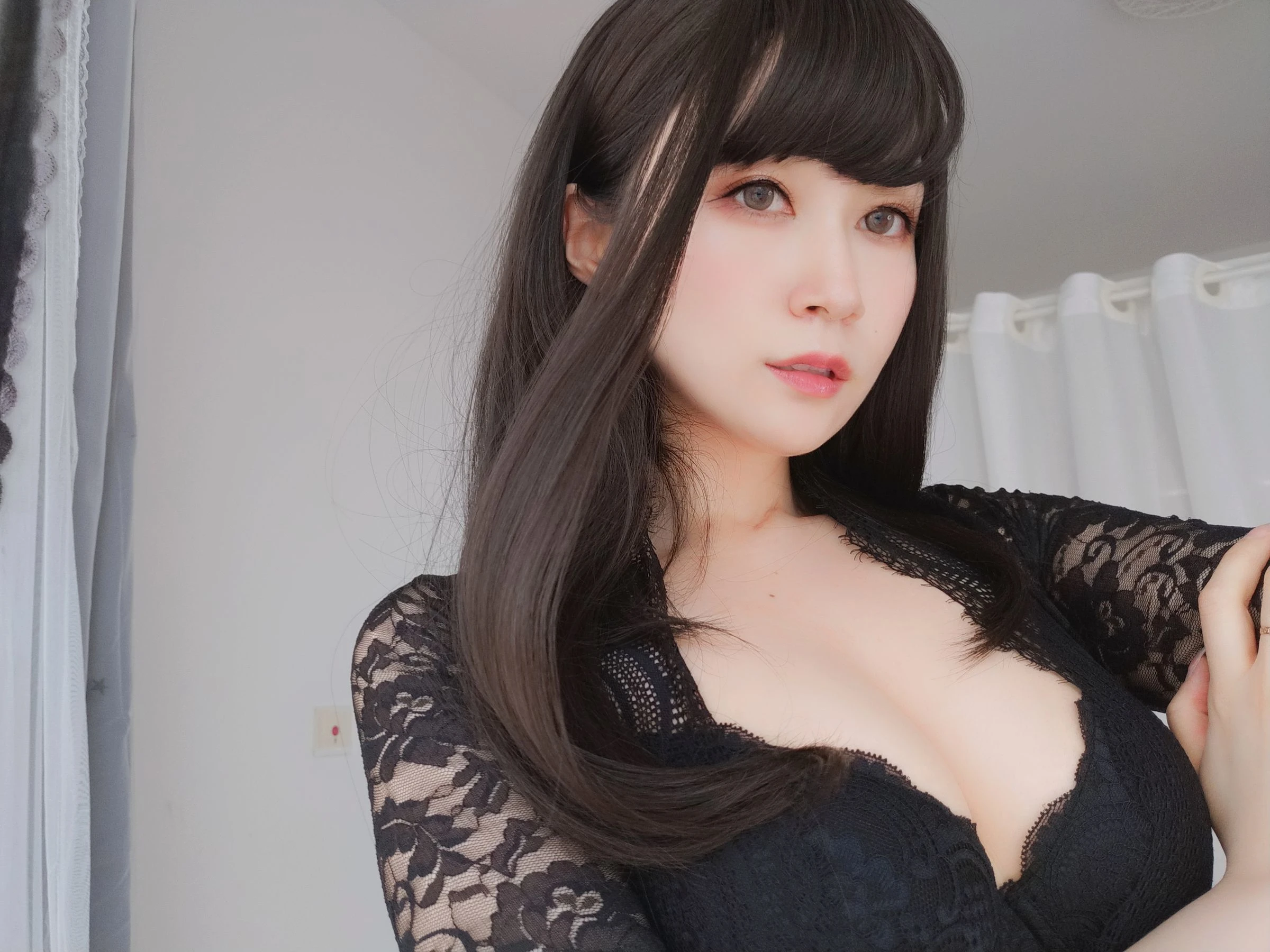 空姐優雅戶外寫真 – 晴日浪漫風格展現限量 - 25