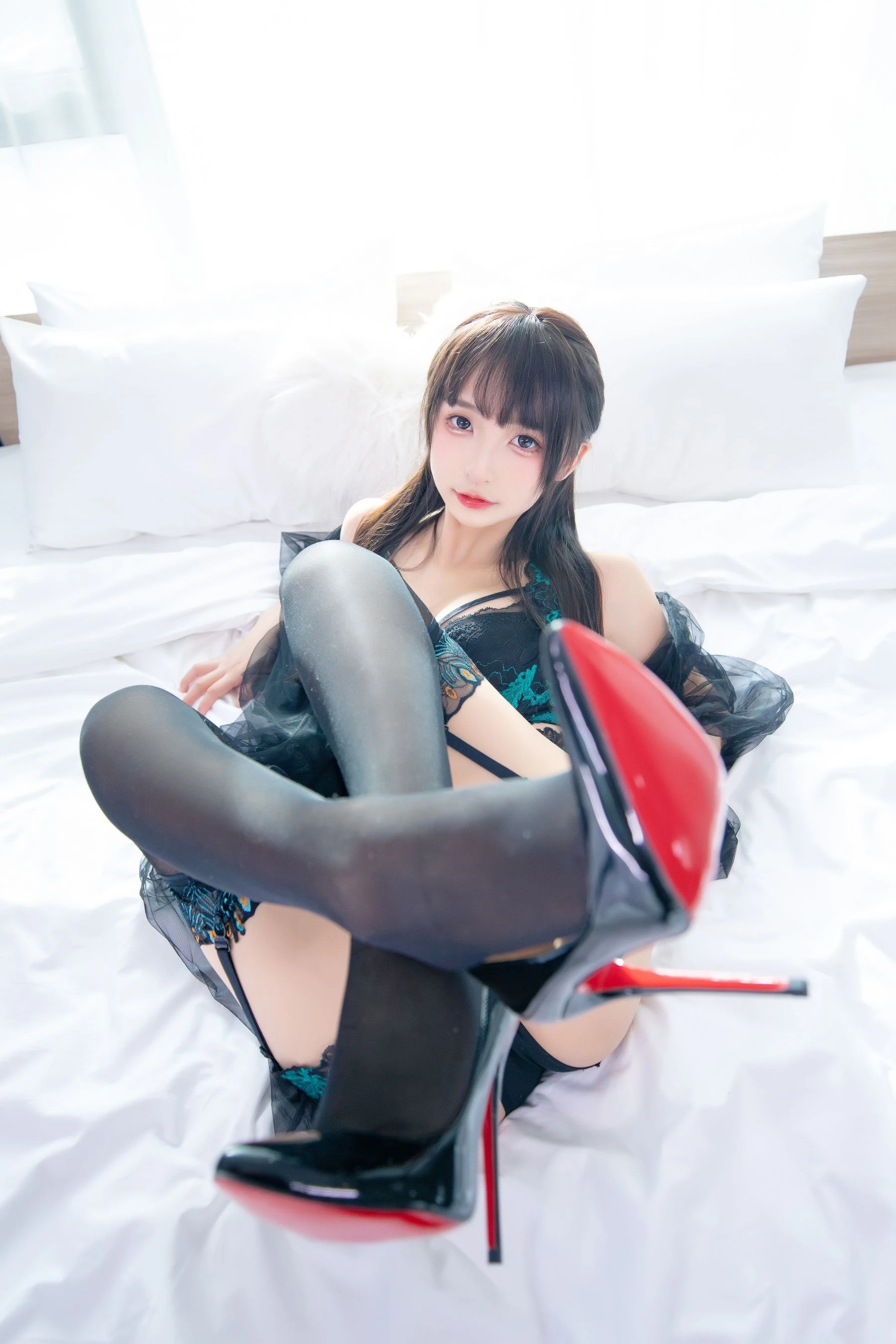 清純網紅私藏美照 – 高雄攝影棚午後獨家呈現限量 - 26