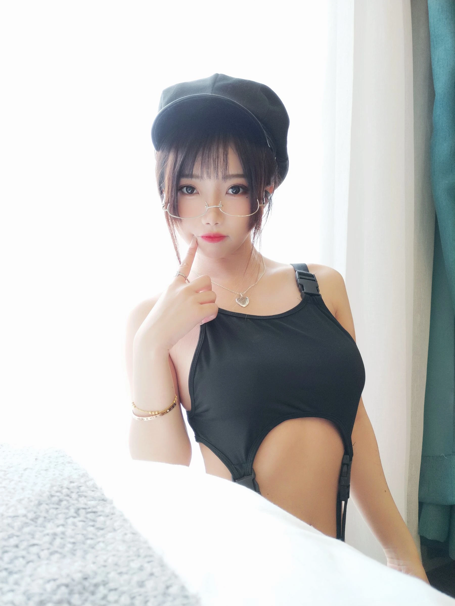 校花時尚海邊寫真 – 夏日優雅風格展現獨家 - 19