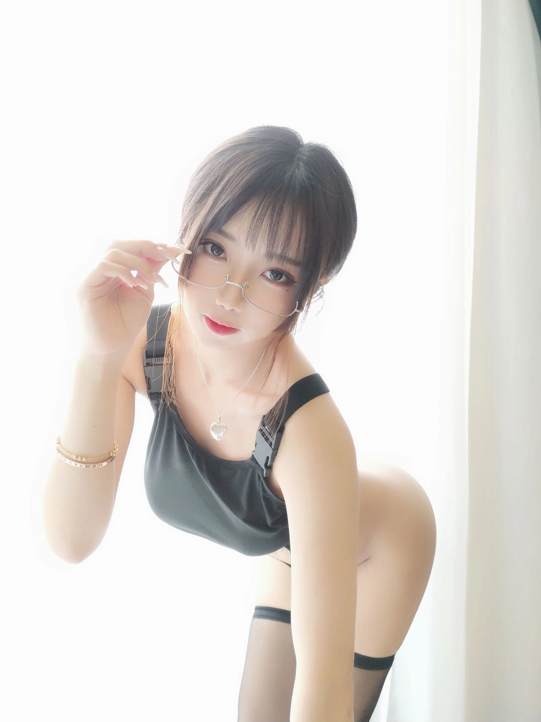校花時尚海邊寫真 – 夏日優雅風格展現獨家 - 5
