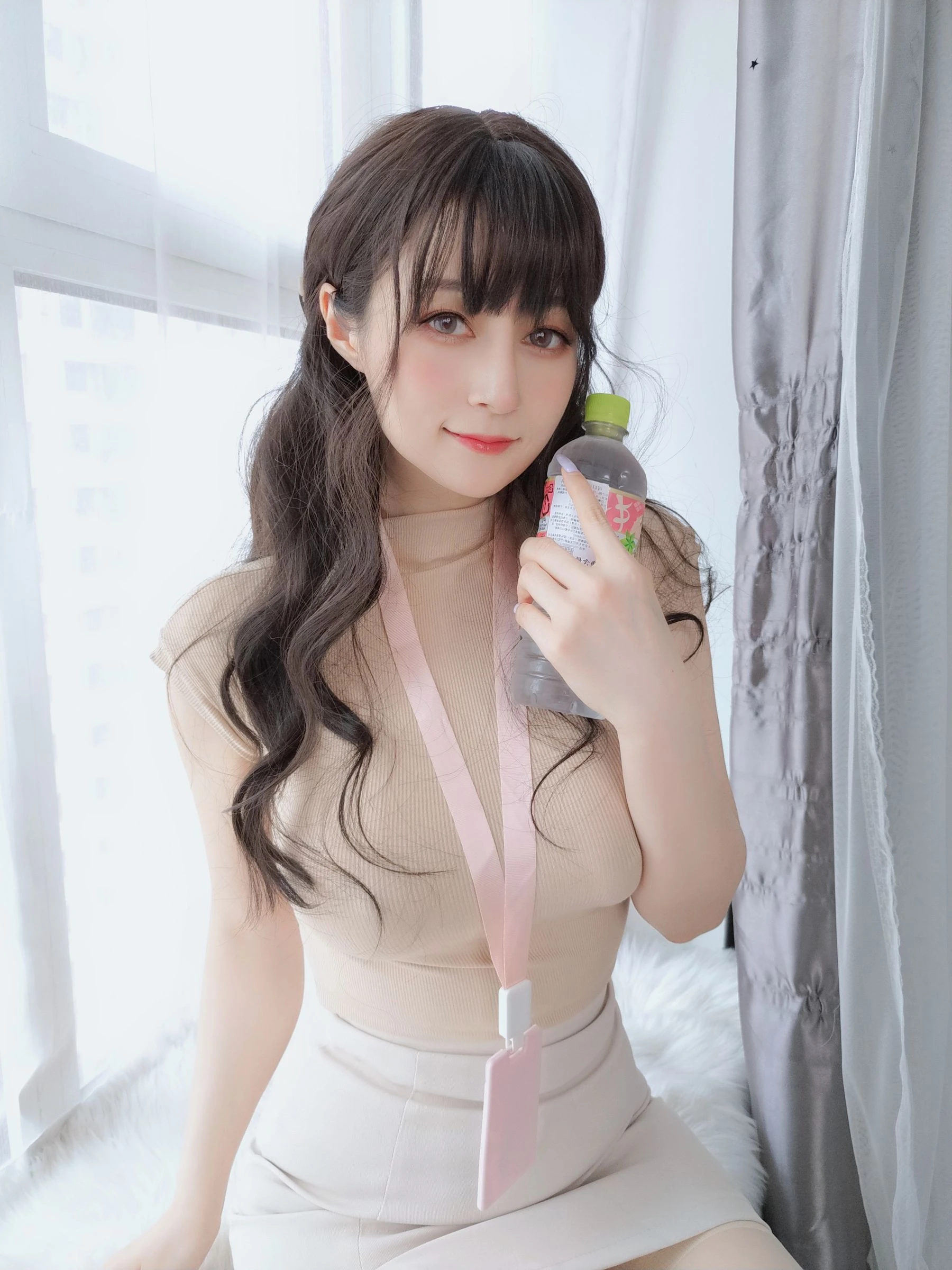 空姐性感山景寫真 – 冬季自信風格展現典藏 - 21