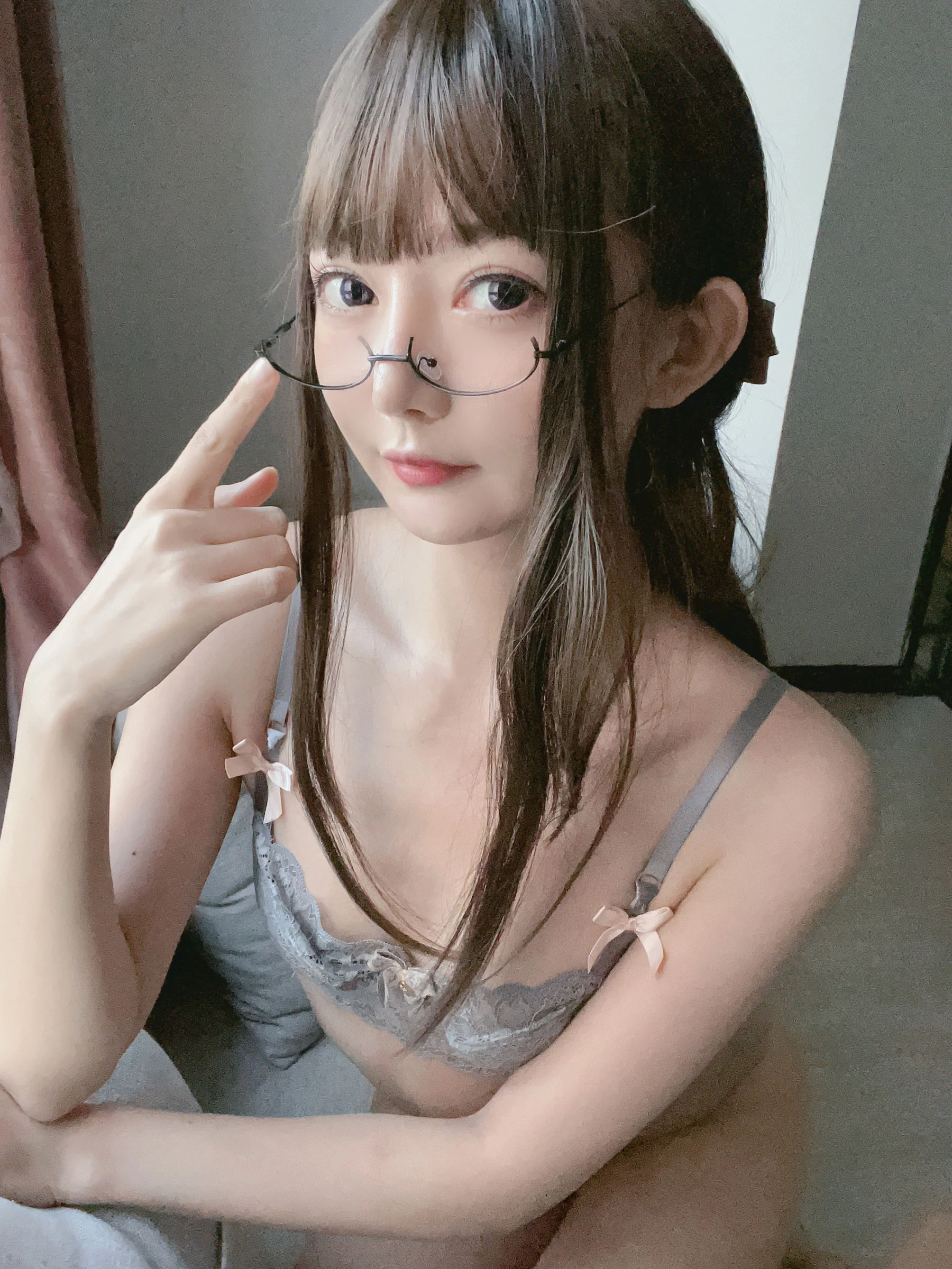 深夜台中空姐寫真精選 – 優雅室內俏皮完美融合限量 - 20