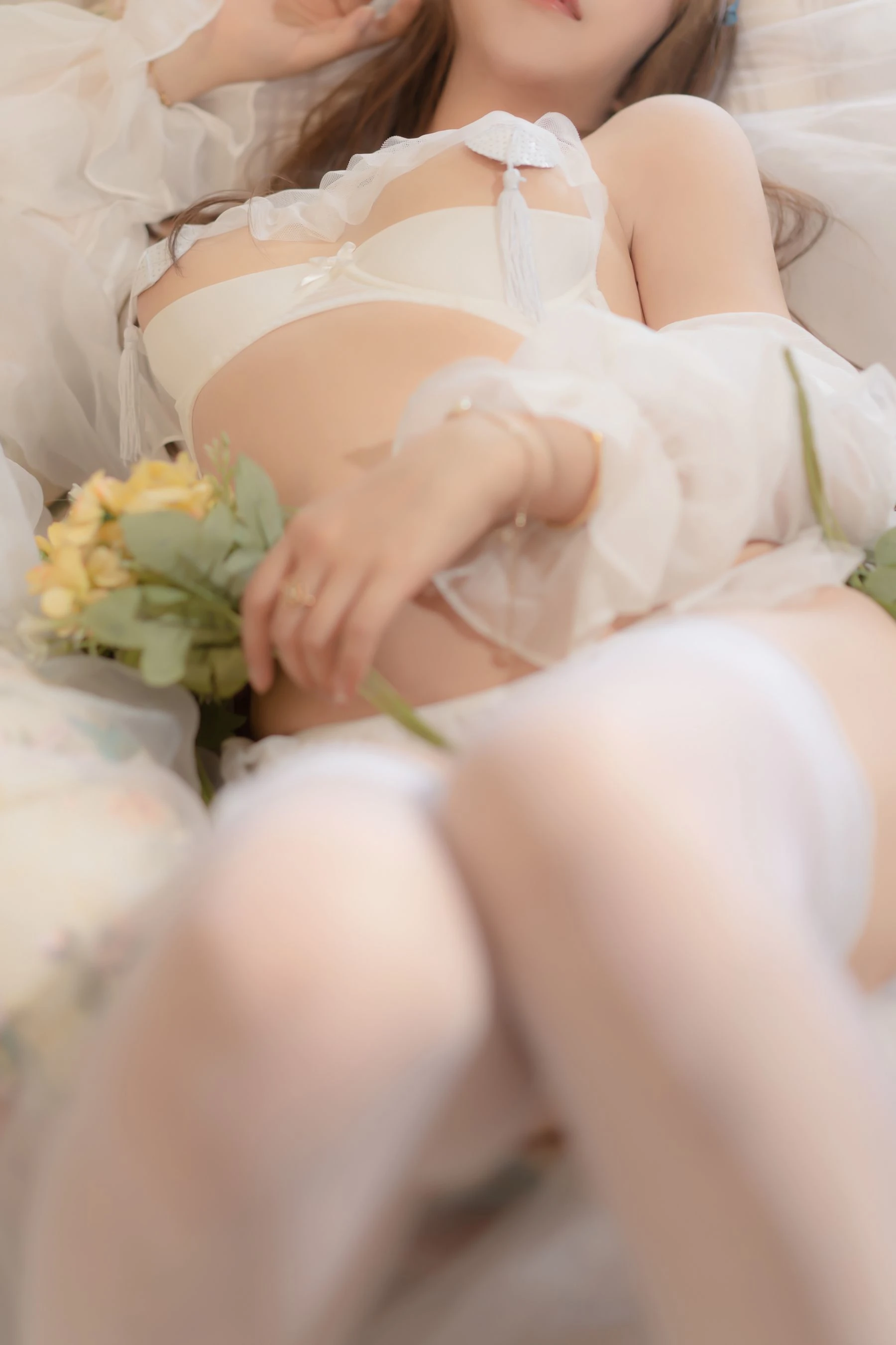 模特清純私房寫真 – 夏日優雅風格展現獨家 - 1