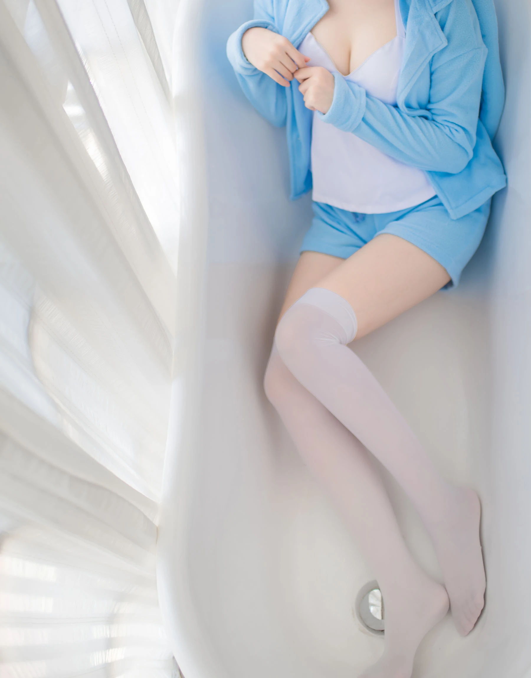 主播活潑街拍寫真 – 春季浪漫風格展現珍藏 - 4