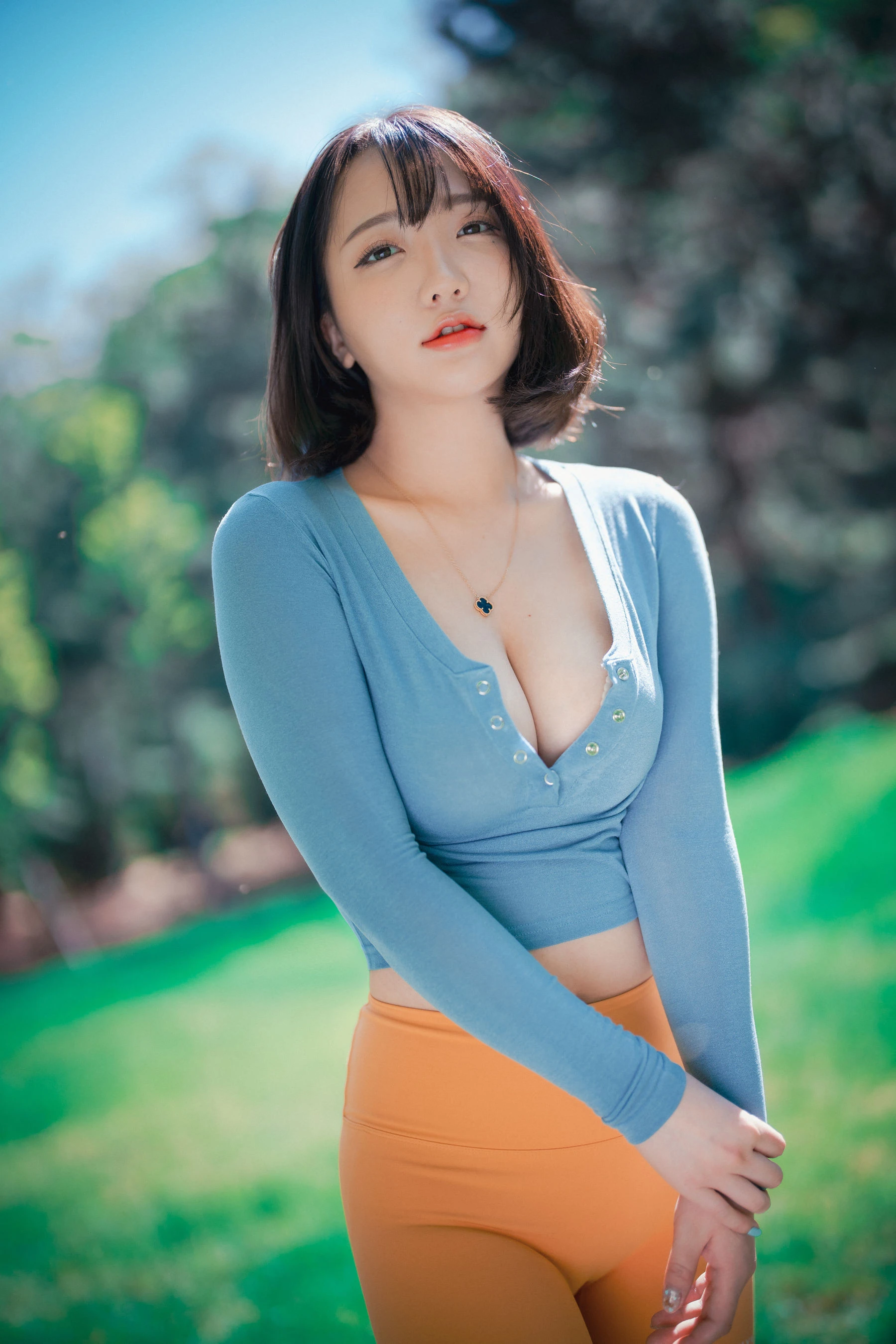 黃昏台中DJ寫真精選 – 優雅室內俏皮完美融合限量 - 13