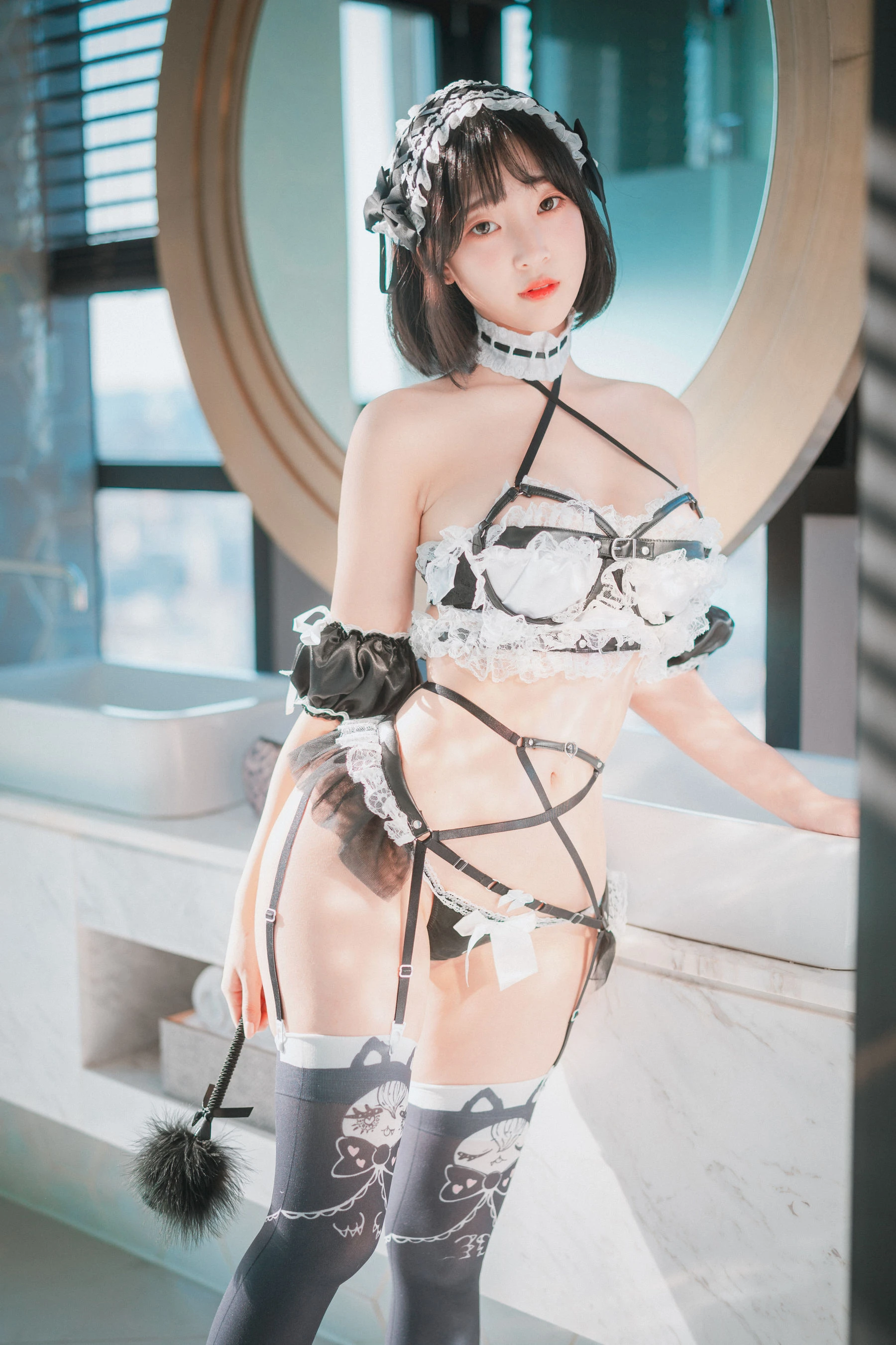 彰化正午護士美照 – 火辣魅力寫真館實錄限量 - 2