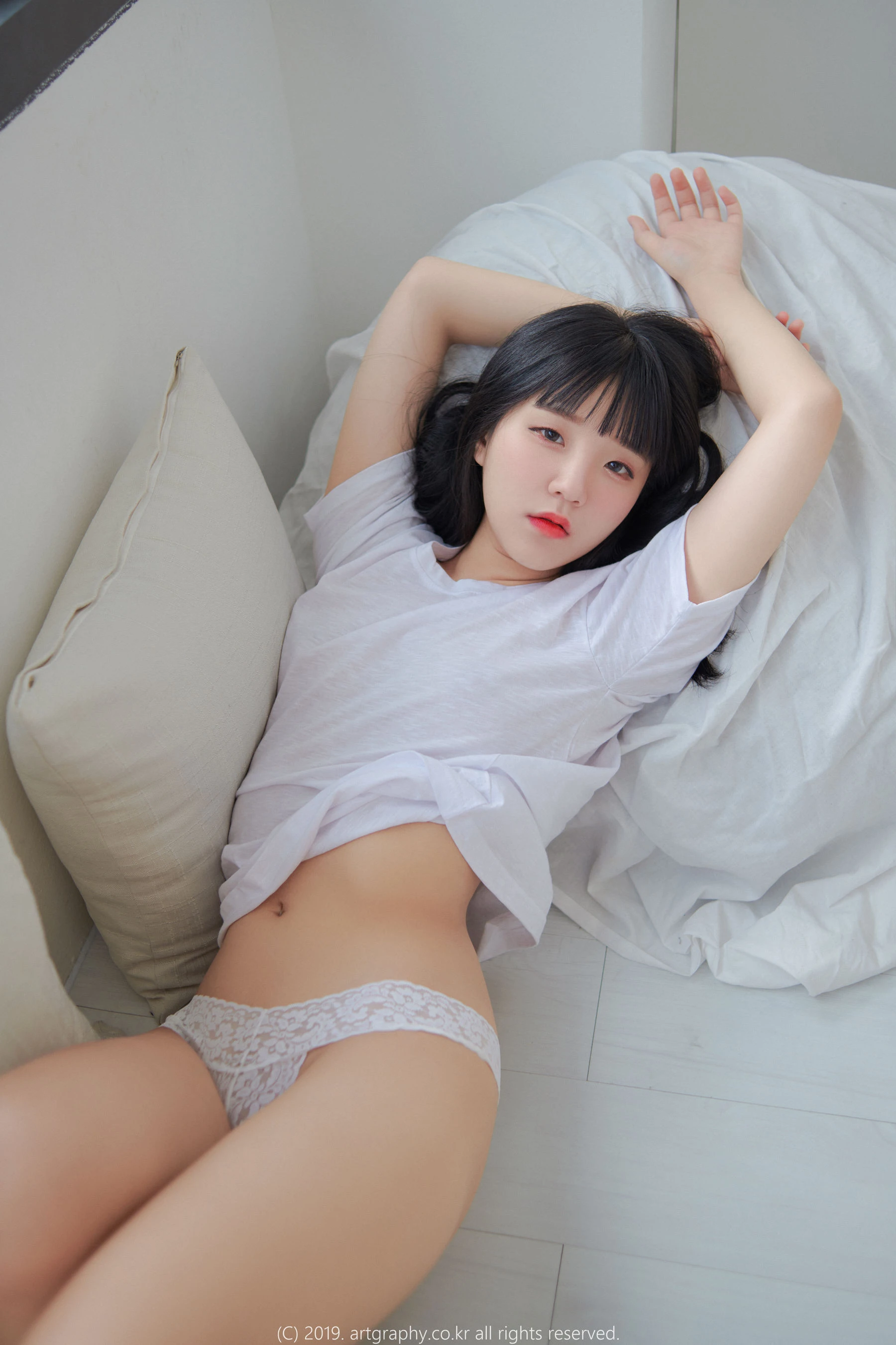 雨季限定嫩模高貴寫真集 – 自然光優雅瞬間捕捉珍藏 - 6