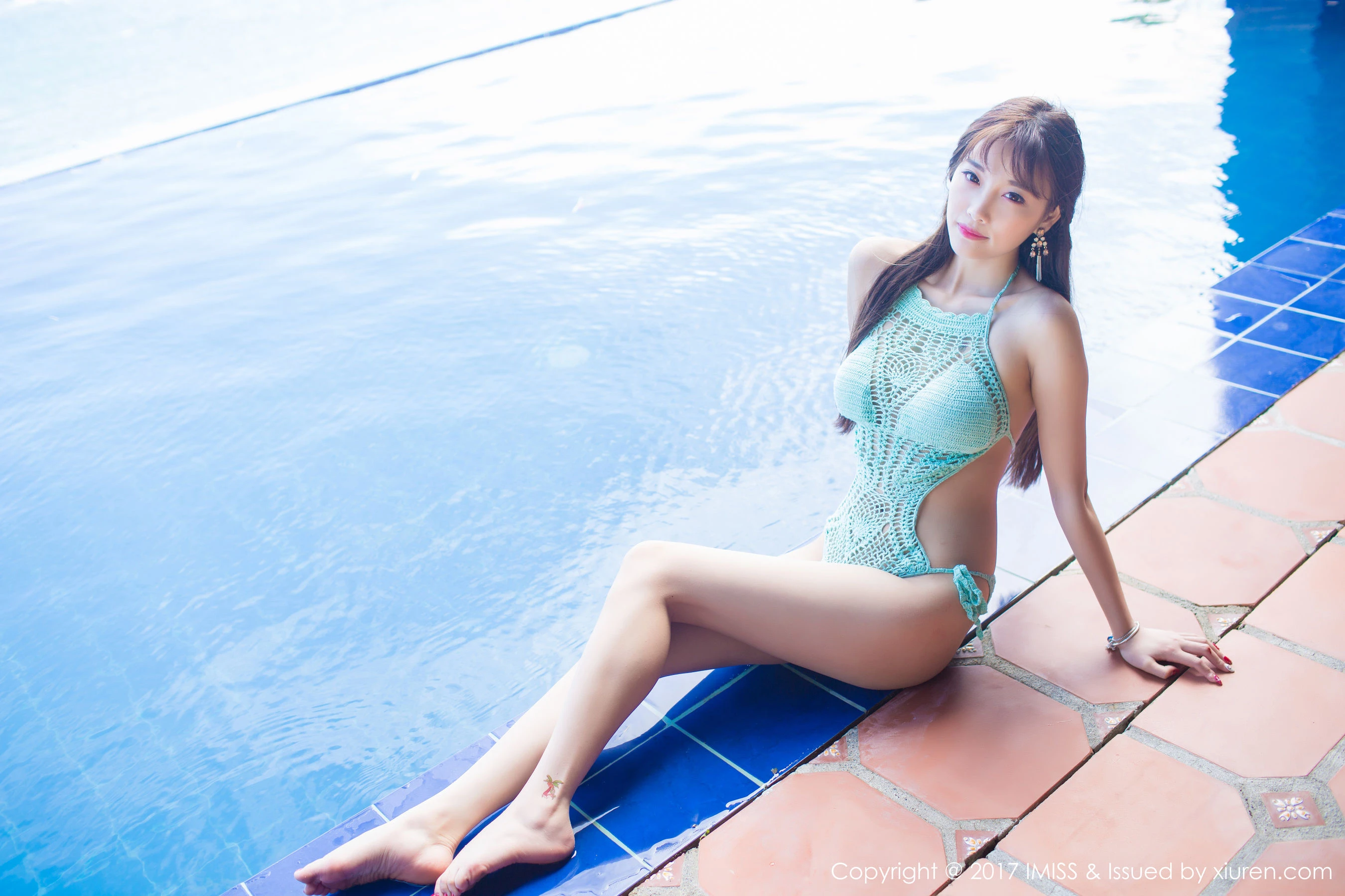 俏皮時刻嫩模夜景寫真 – 夏季知性風採再現限量 - 1