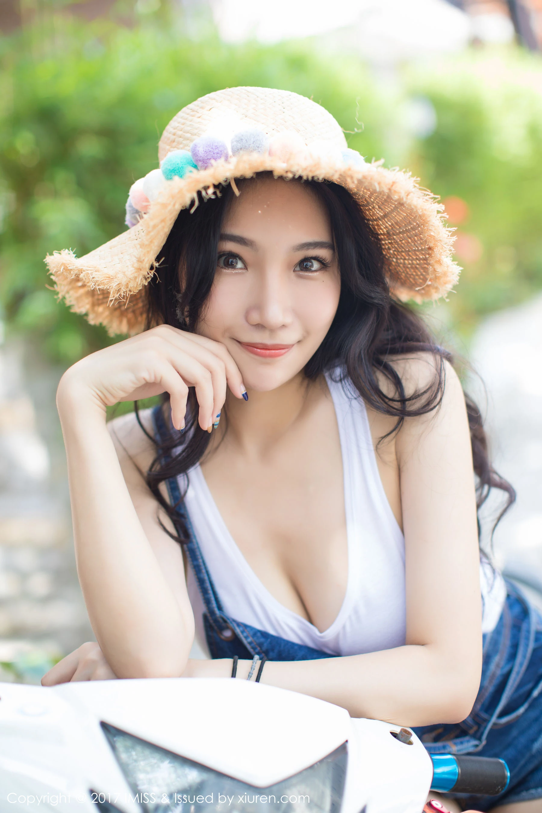 主播火辣戶外寫真 - 春季俏皮風格展現精選 - 12