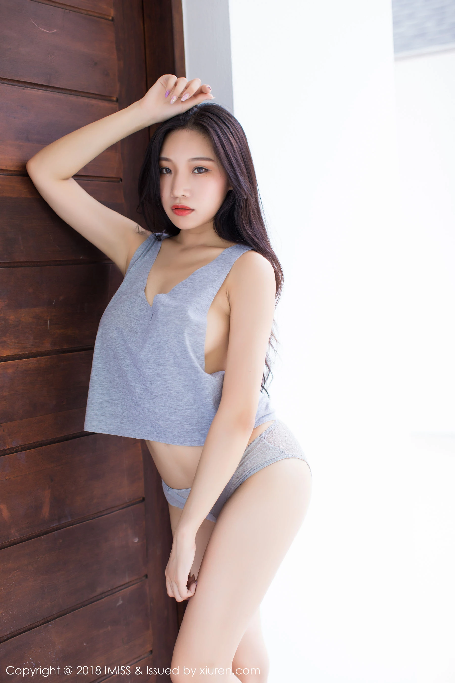 主播甜美自然光寫真 - 雨季神秘風格展現典藏 - 34