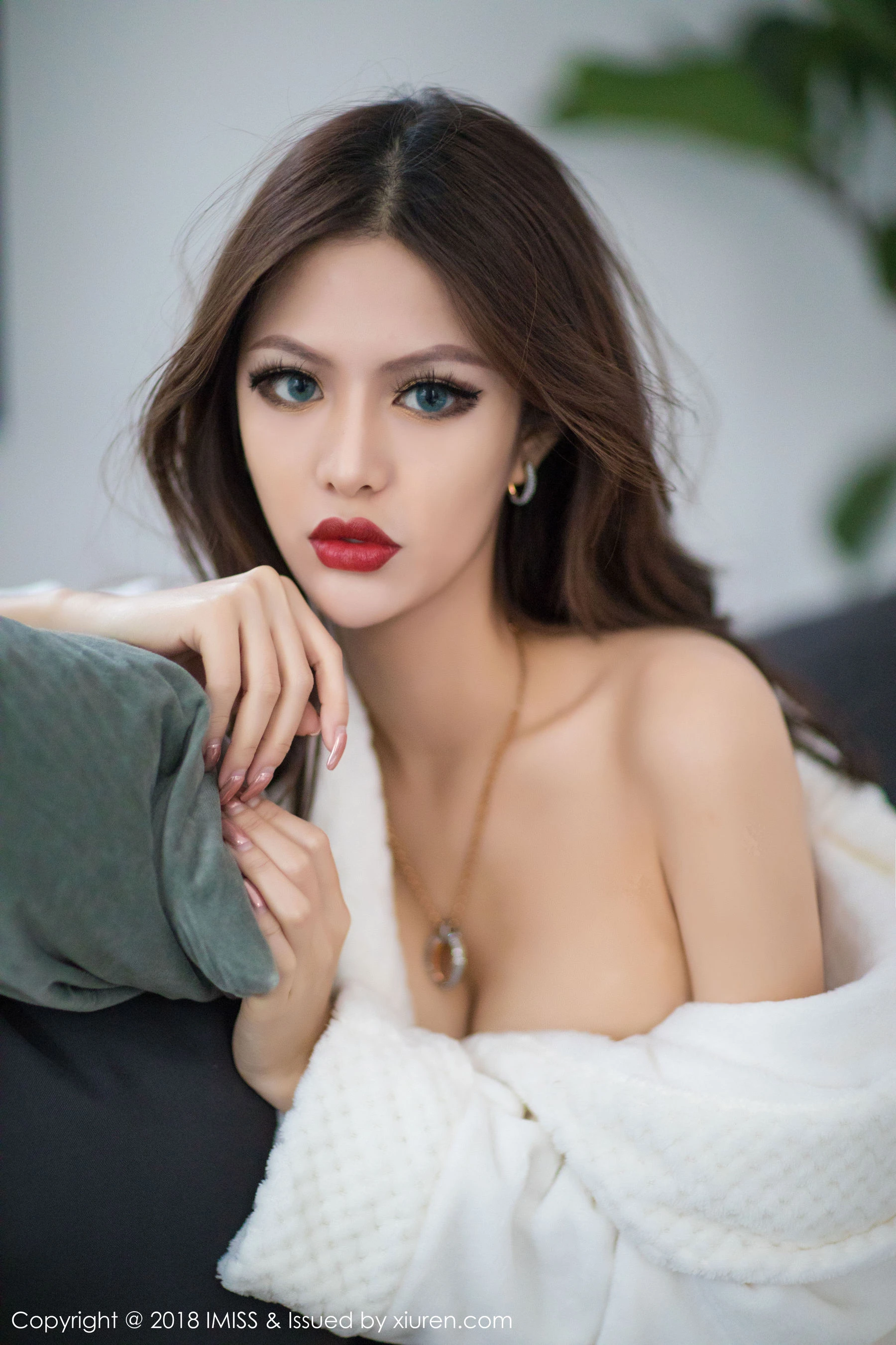 夜晚雲林校花寫真精選 - 高貴攝影棚靜謐完美融合精選 - 16