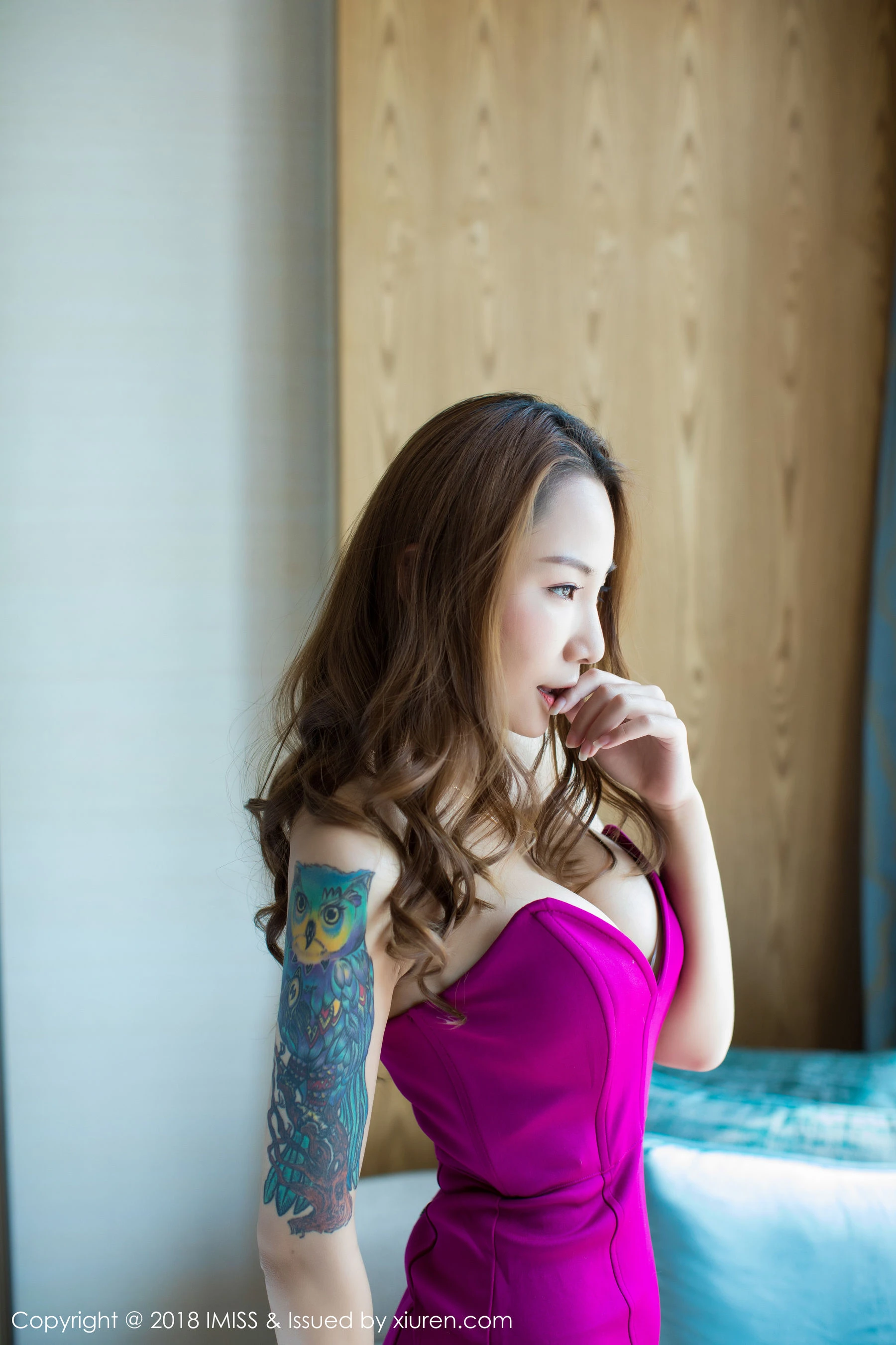 空姐時尚攝影棚寫真 - 春季俏皮風格展現珍藏 - 2