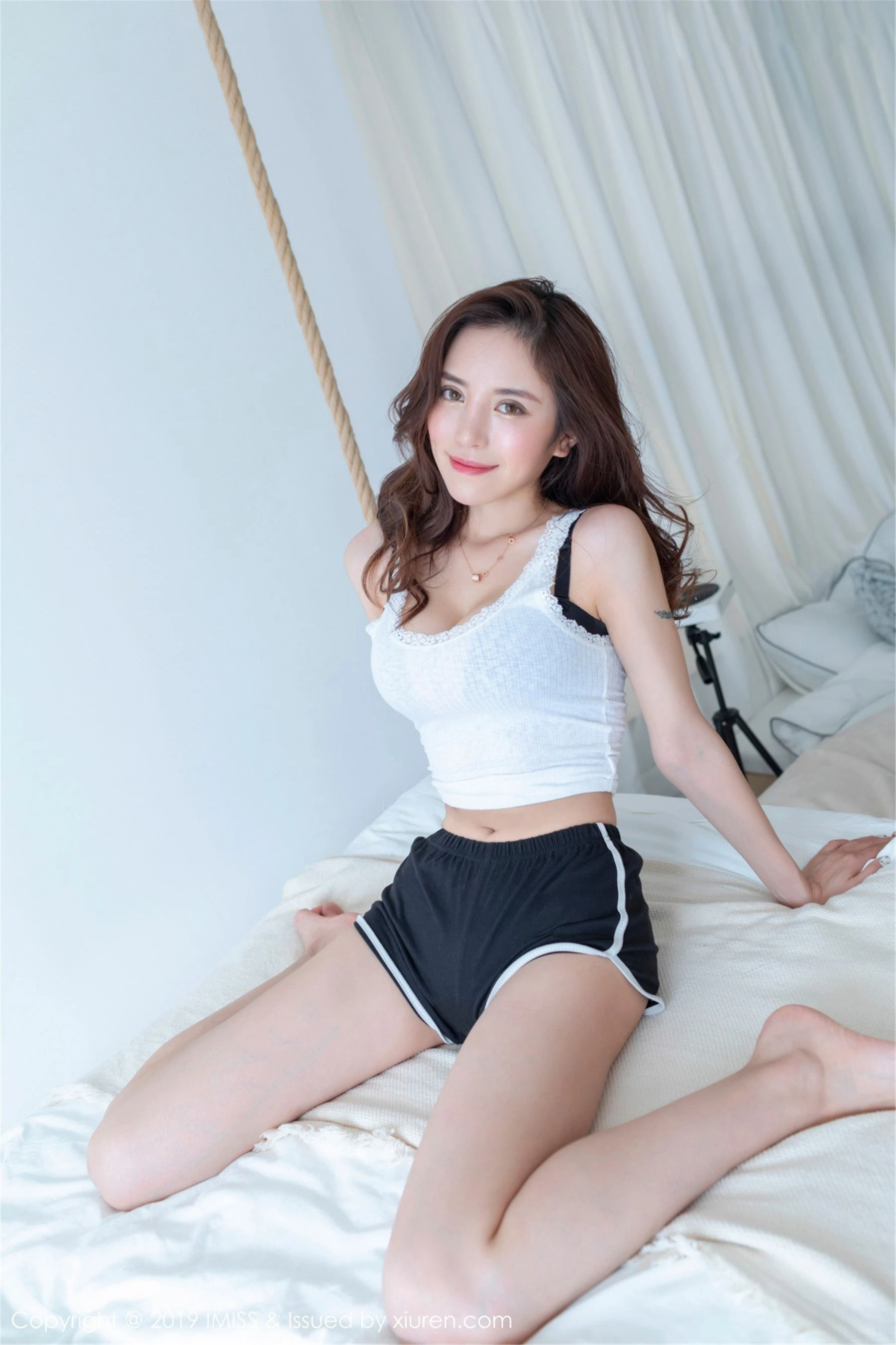 苗慄凌晨舞者美照 – 活潑魅力攝影棚實錄限量 - 33