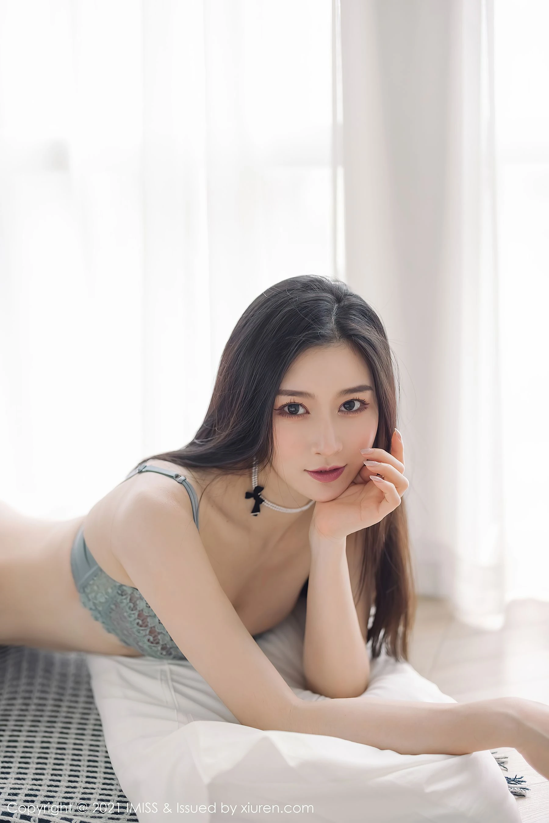 新竹正午護士美照 - 高貴魅力室內實錄珍藏 - 11