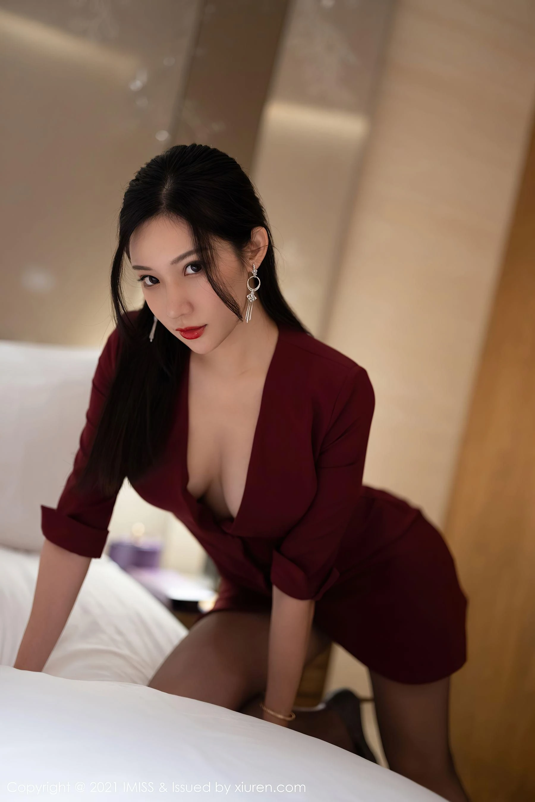 高雄夜晚校花美照 - 優雅魅力自然光實錄精選 - 1